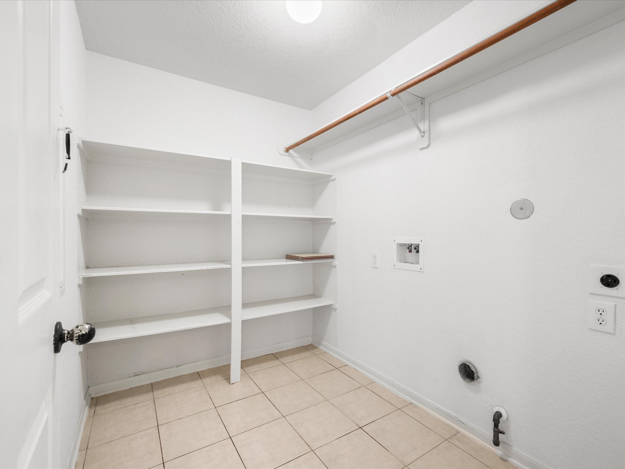 20118 Monarda Manor Court Property Photo 29