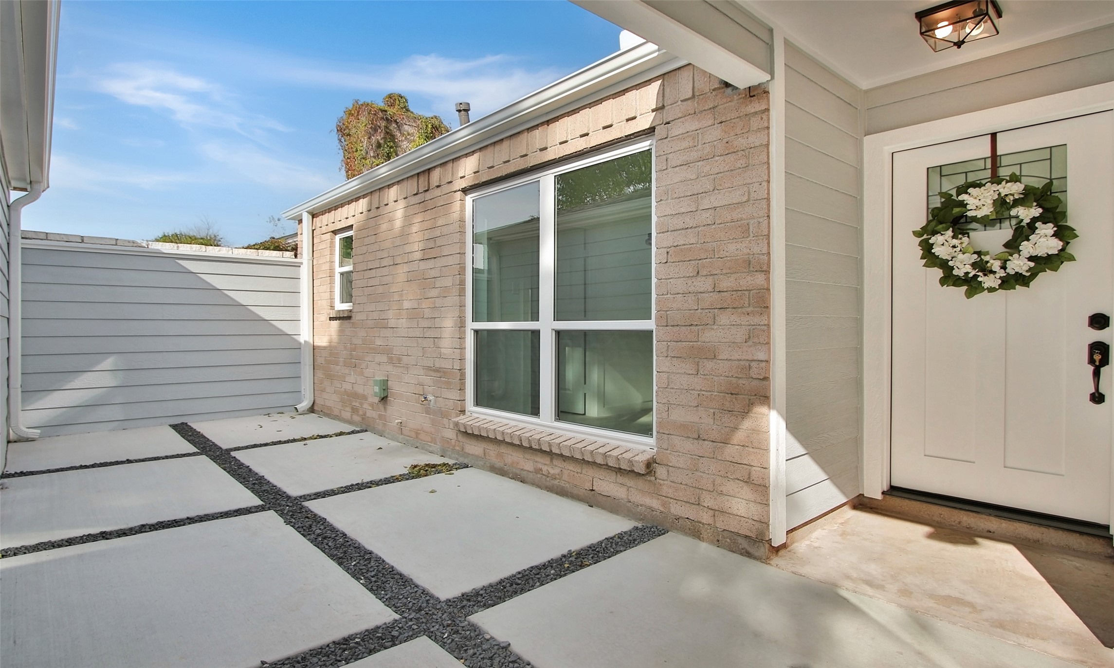 8518 Furlong Lane Property Photo 4