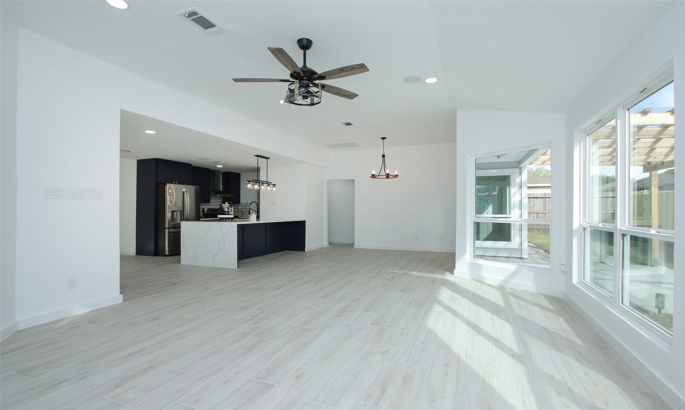 8518 Furlong Lane Property Photo 9