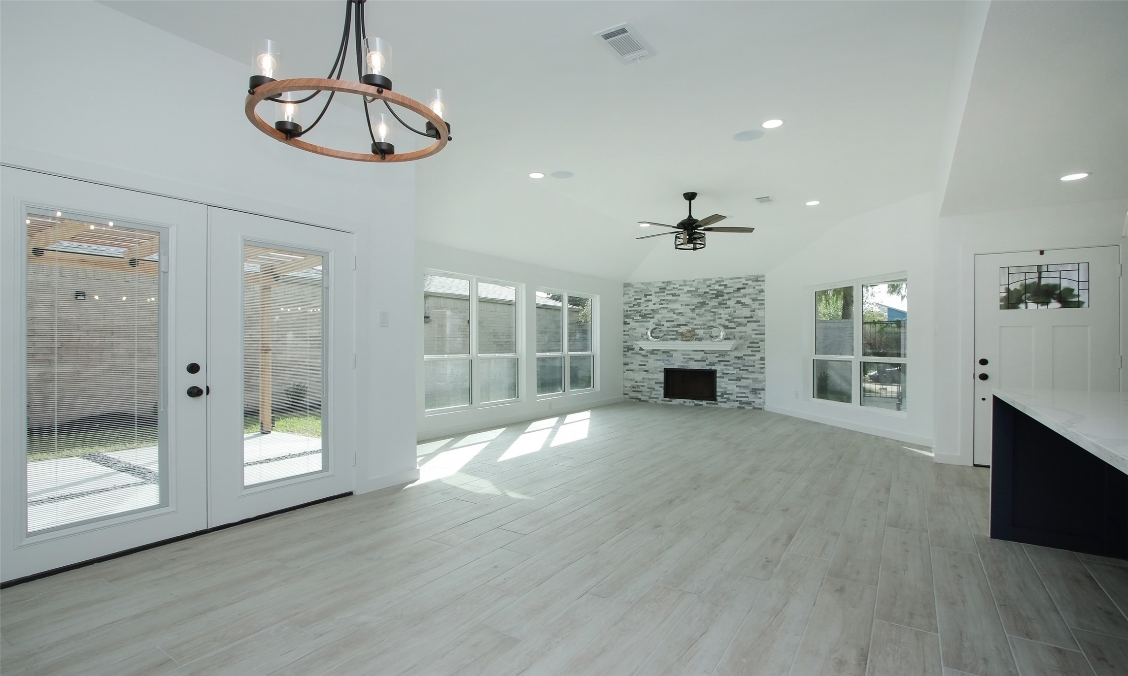 8518 Furlong Lane Property Photo 12