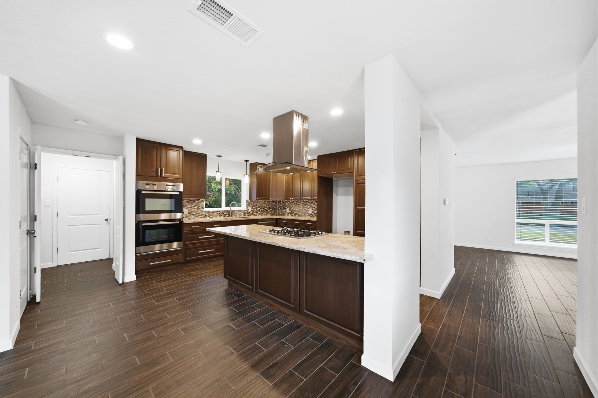 7701 Nairn Street Property Photo 13
