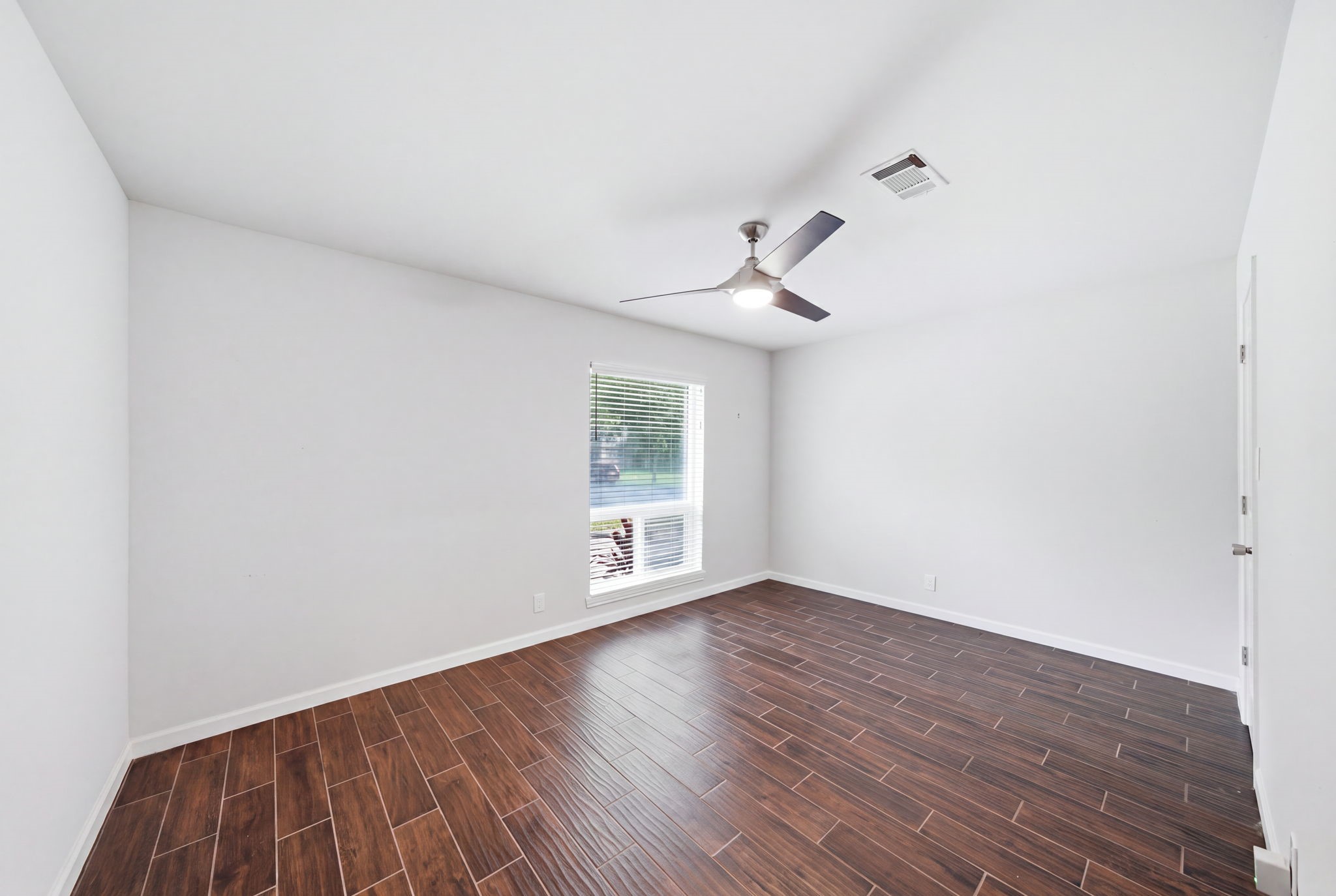 7701 Nairn Street Property Photo 19