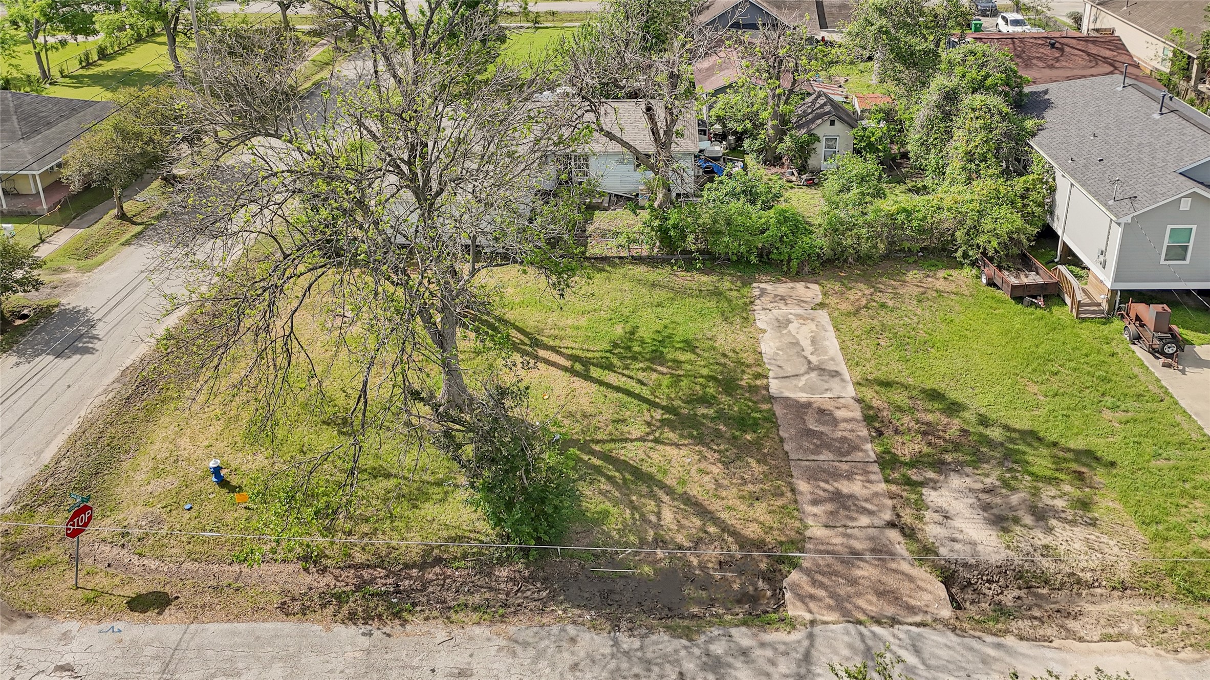 4510 Salina Street Property Photo 3