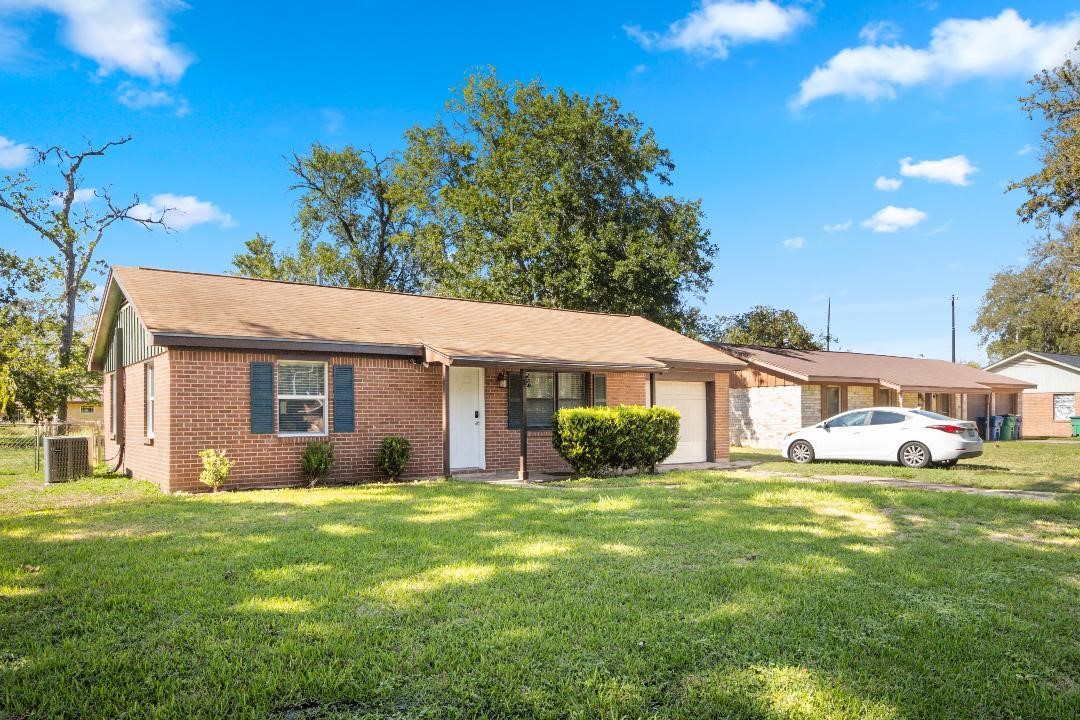 619 Jasmine Street Property Photo 1