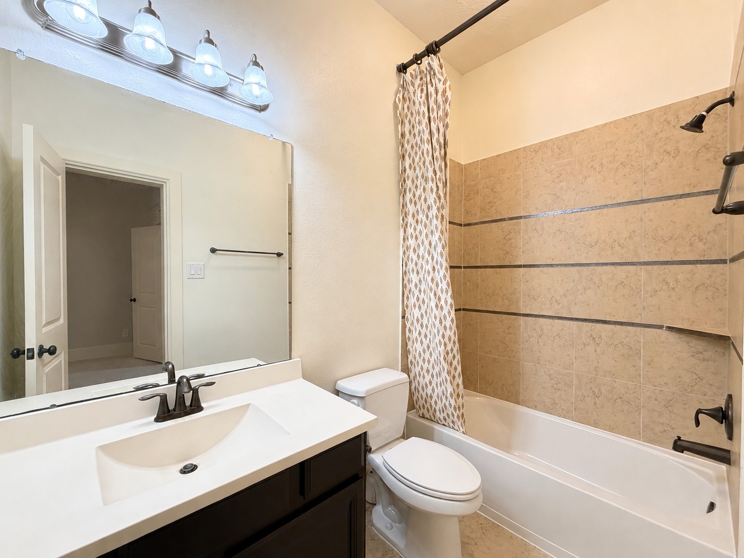 6806 Auburn Sands Drive Property Photo 22