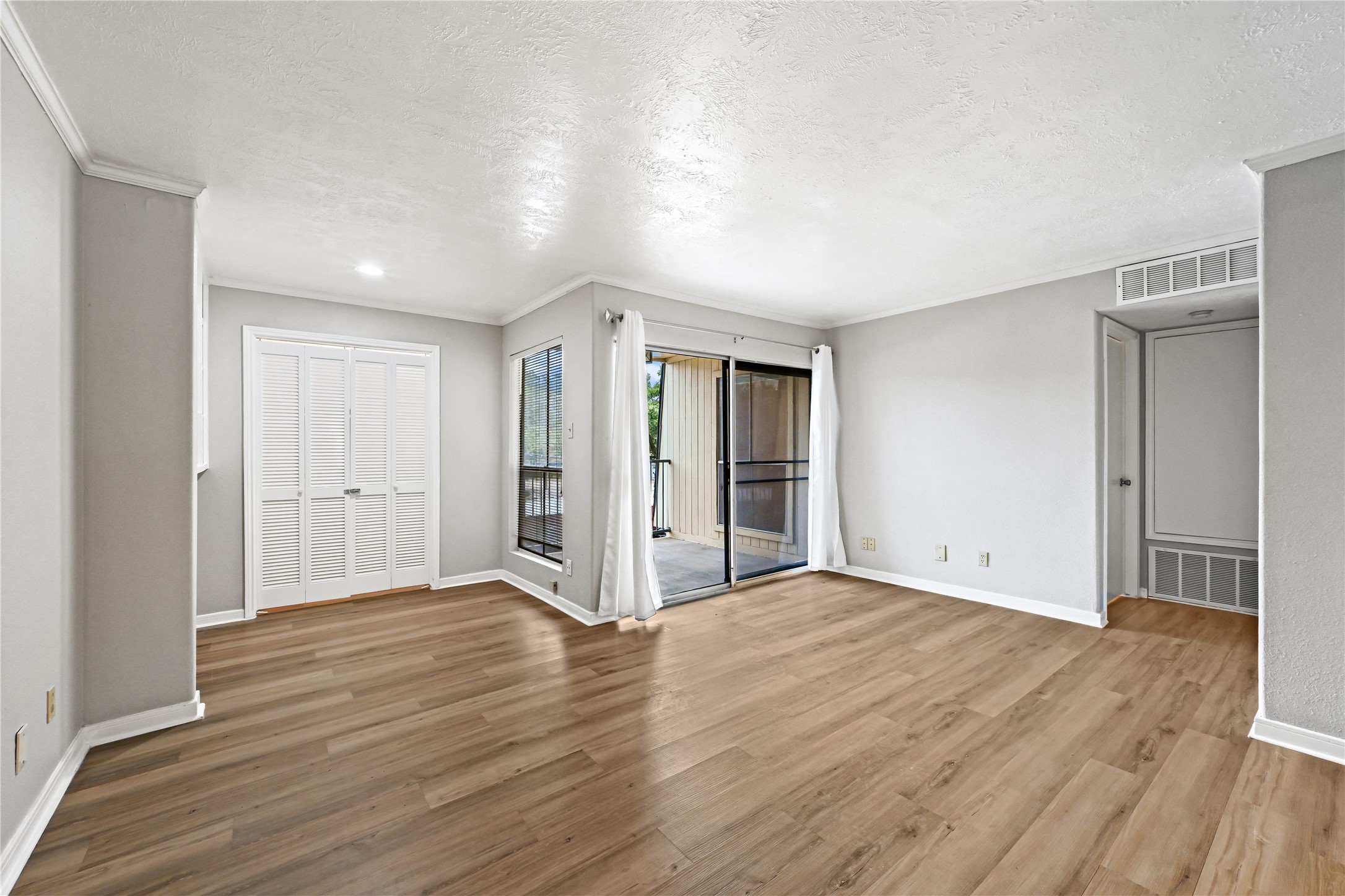 800 Post Oak Boulevard 75 Property Photo 3