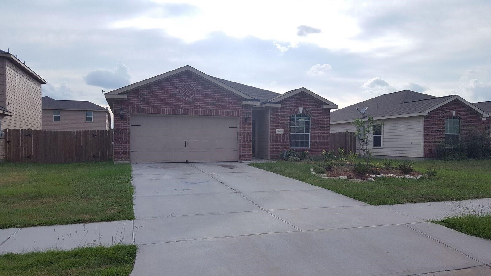 5619 Straight Way Property Photo 1
