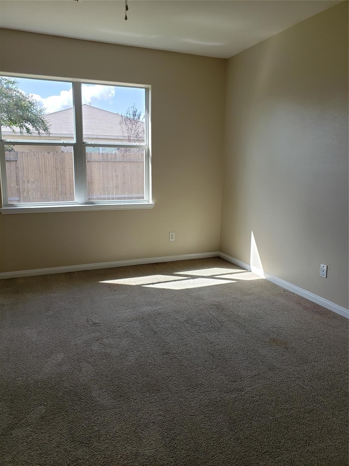 5619 Straight Way Property Photo 13