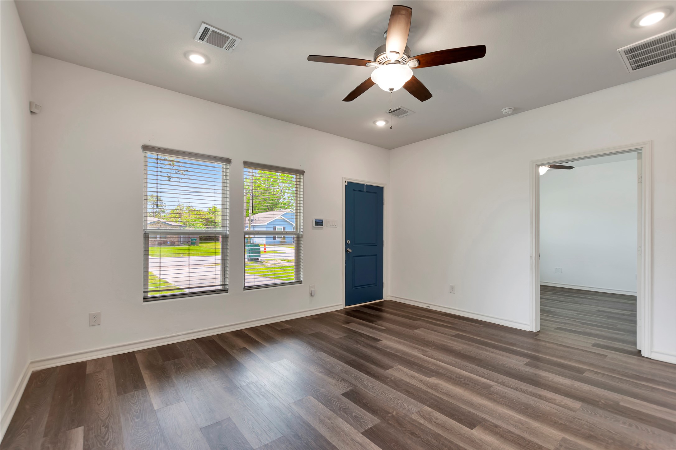 2030 Rosalee Street Property Photo 5