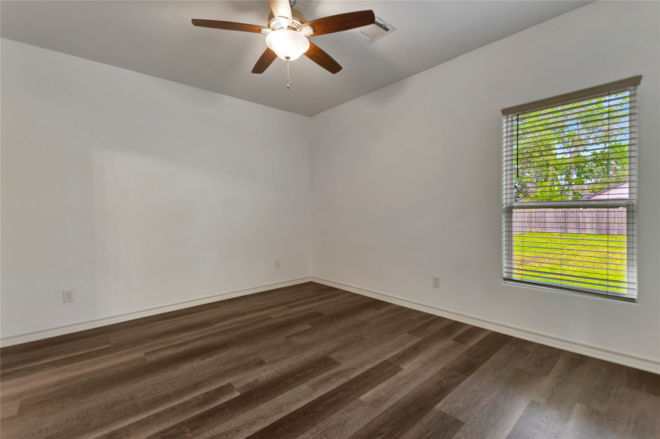 2030 Rosalee Street Property Photo 12