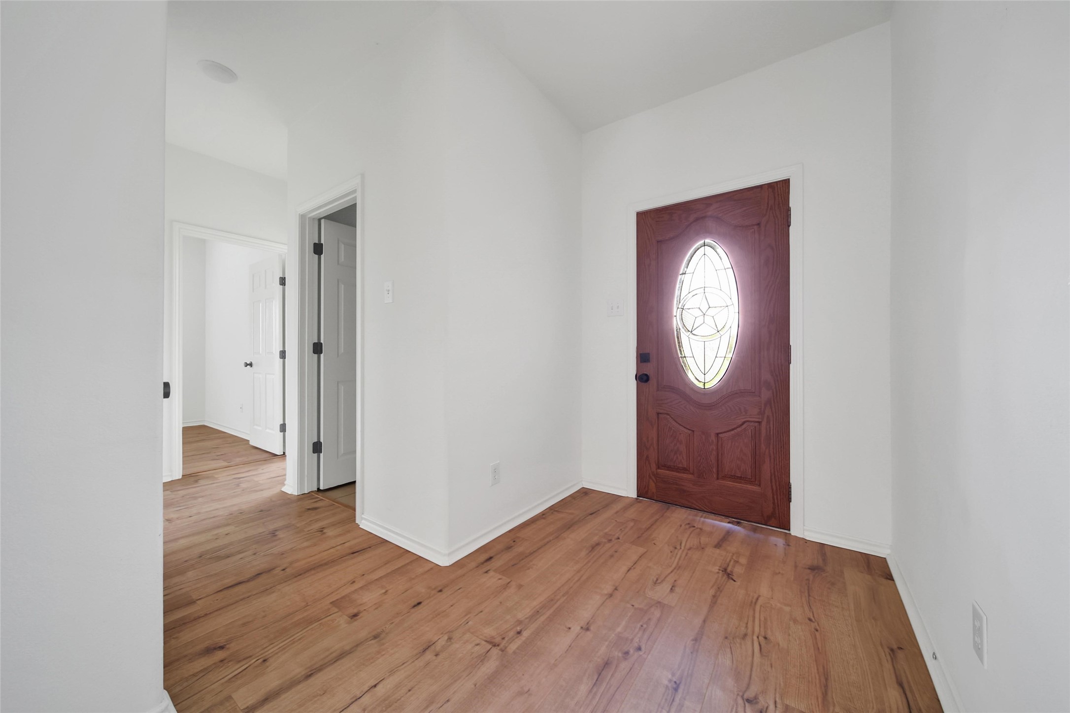 15575 Kitty Hawk Drive Property Photo 4