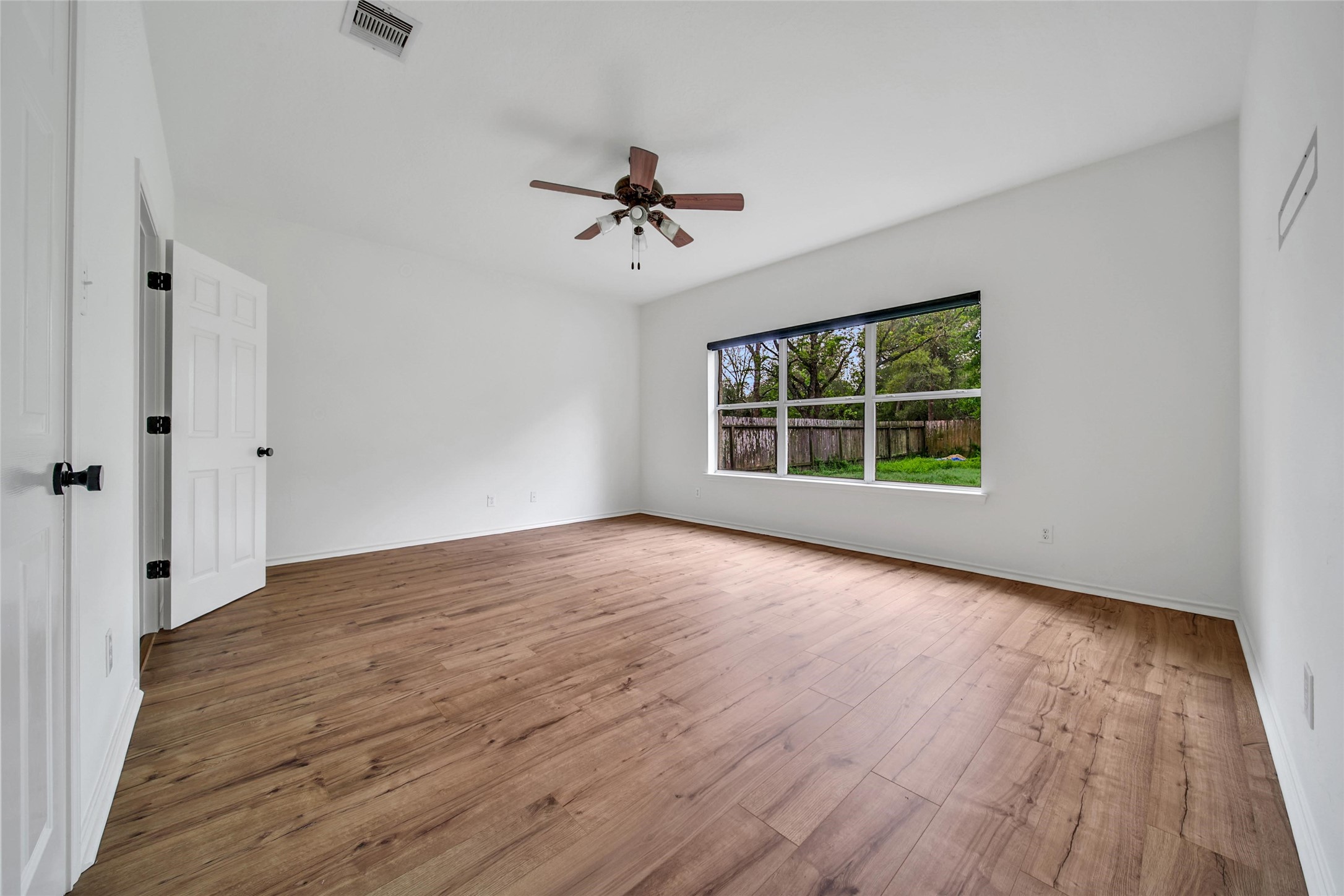 15575 Kitty Hawk Drive Property Photo 17