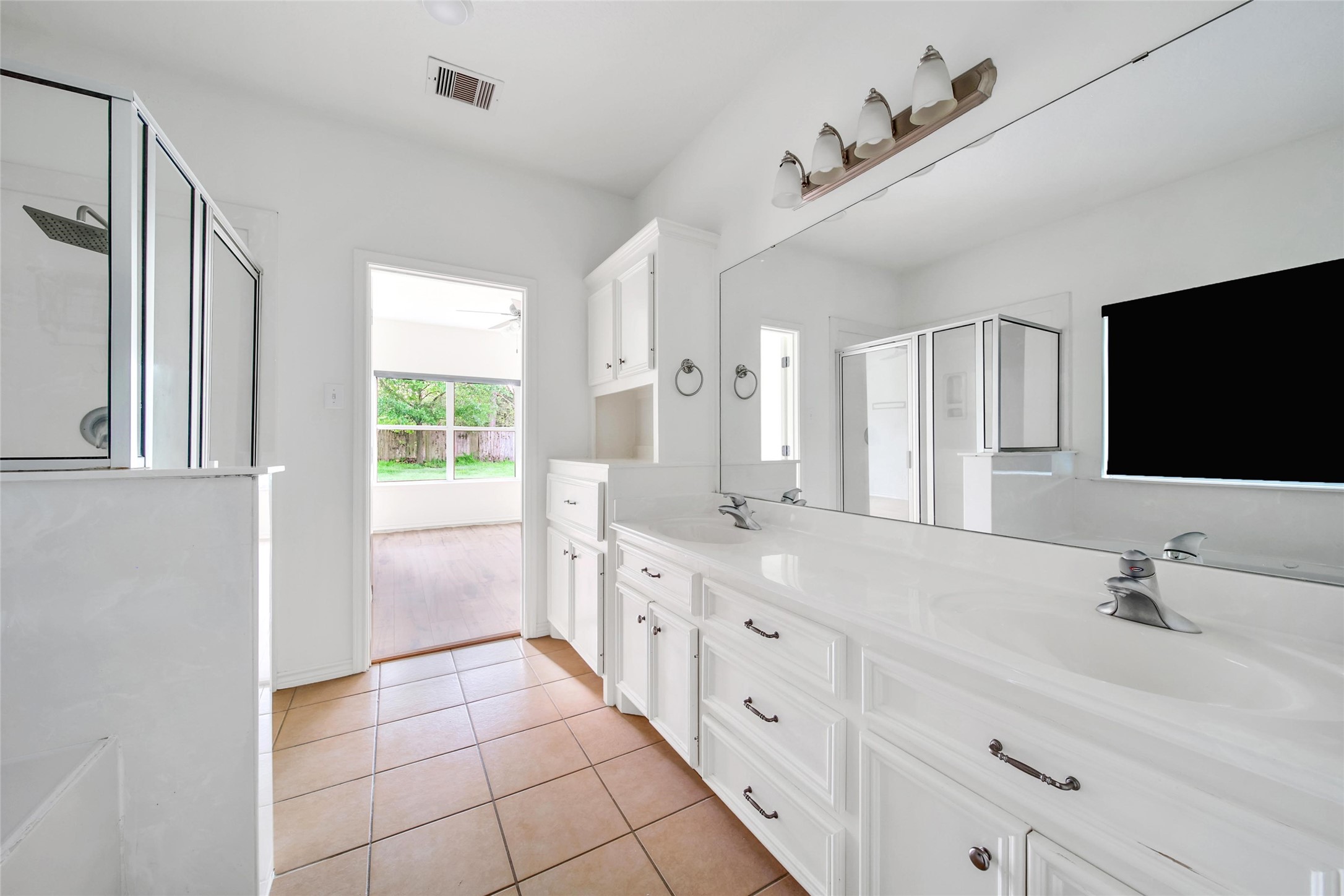 15575 Kitty Hawk Drive Property Photo 20