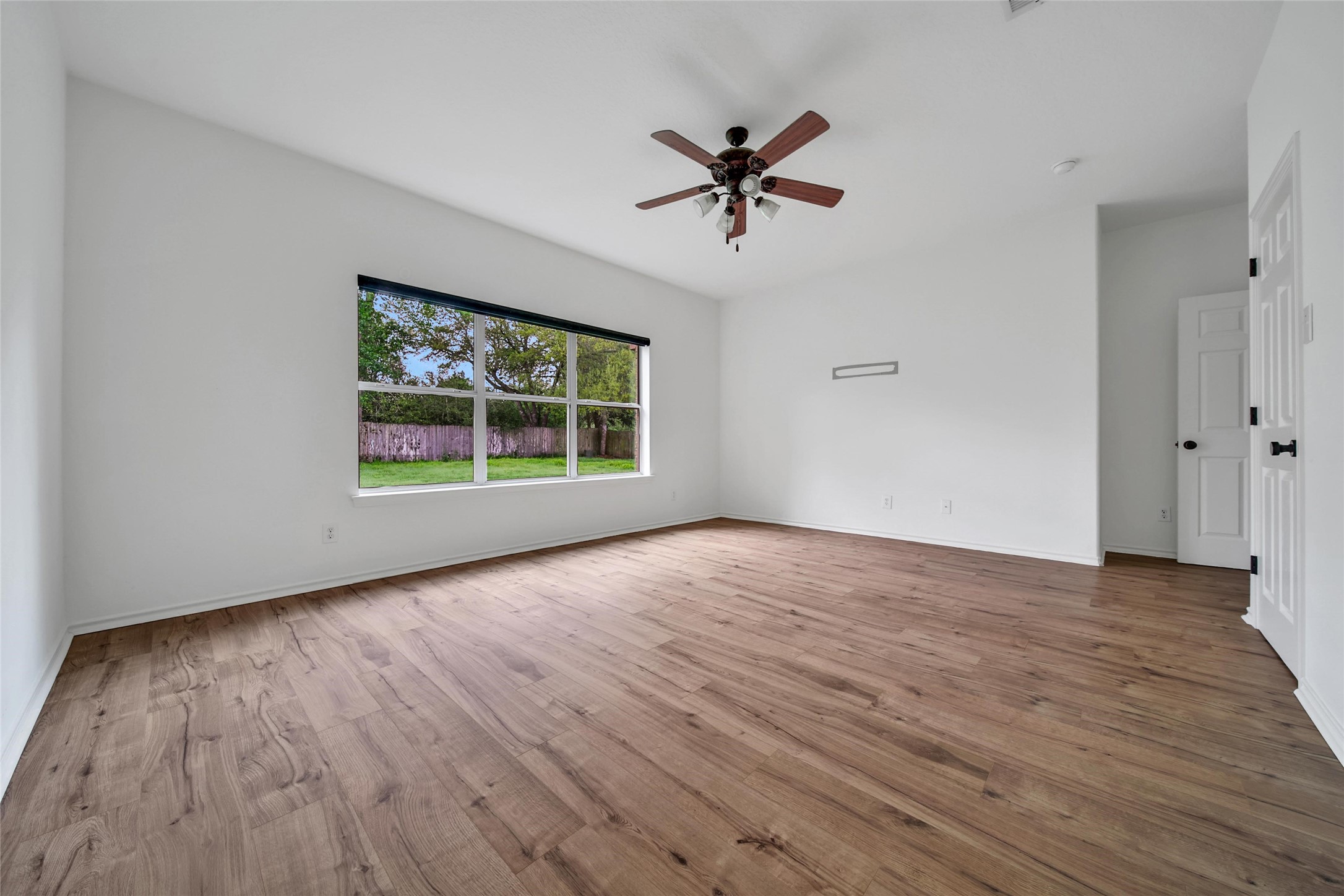 15575 Kitty Hawk Drive Property Photo 23