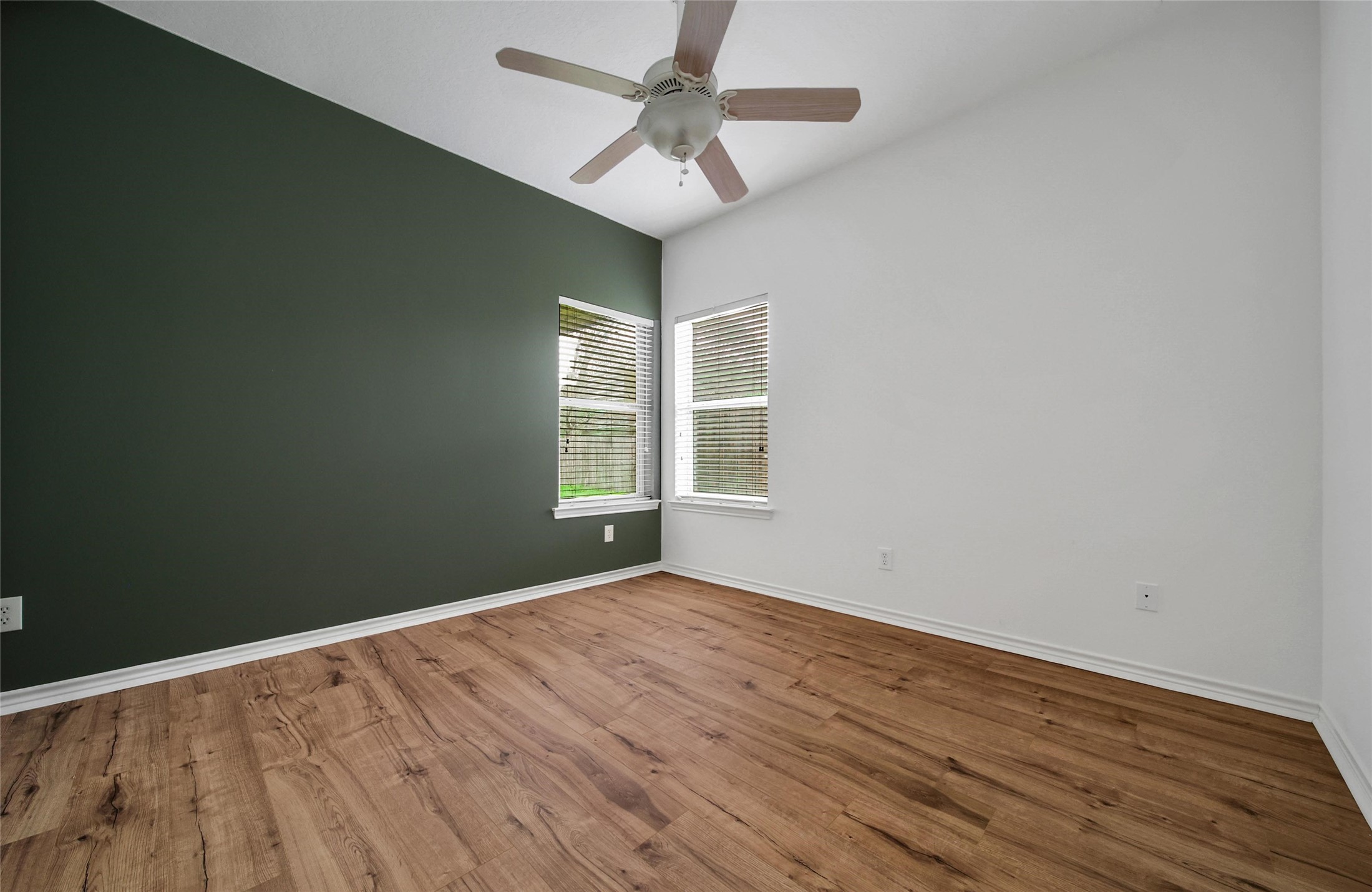 15575 Kitty Hawk Drive Property Photo 27