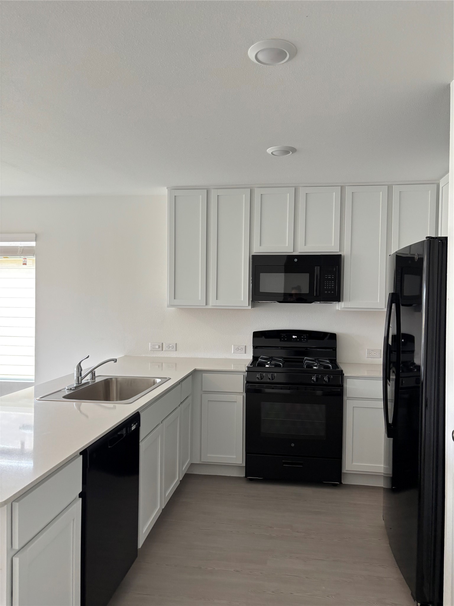 26827 Scarlet Willow Drive Property Photo 14