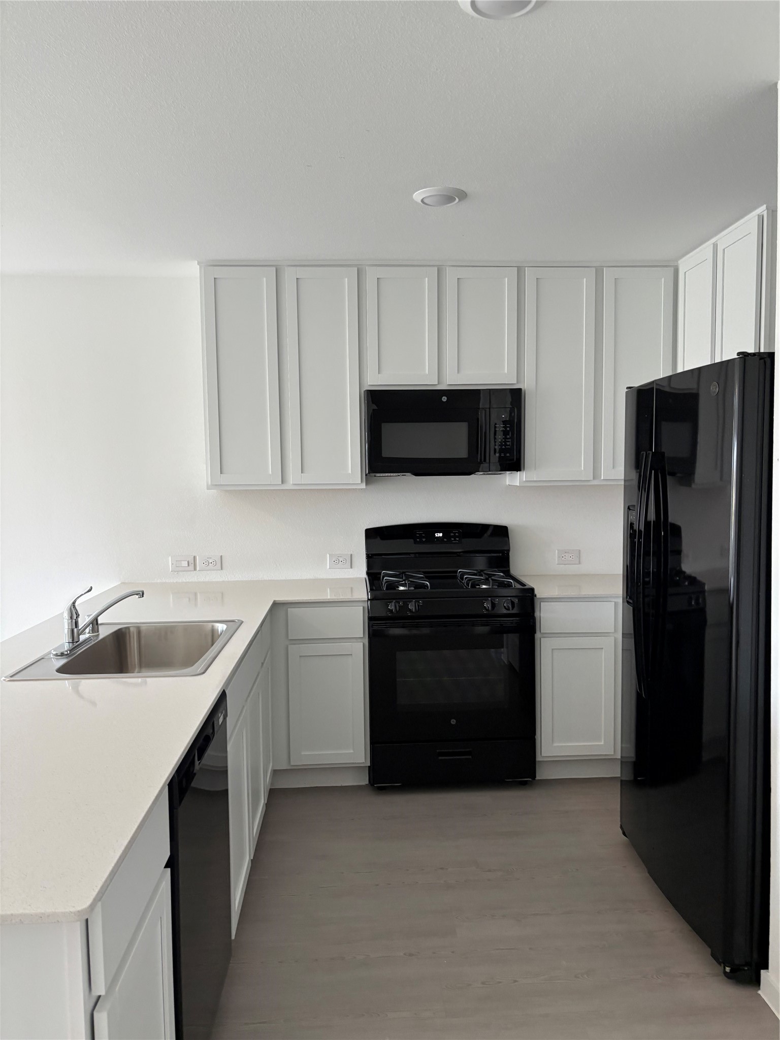 26827 Scarlet Willow Drive Property Photo 15