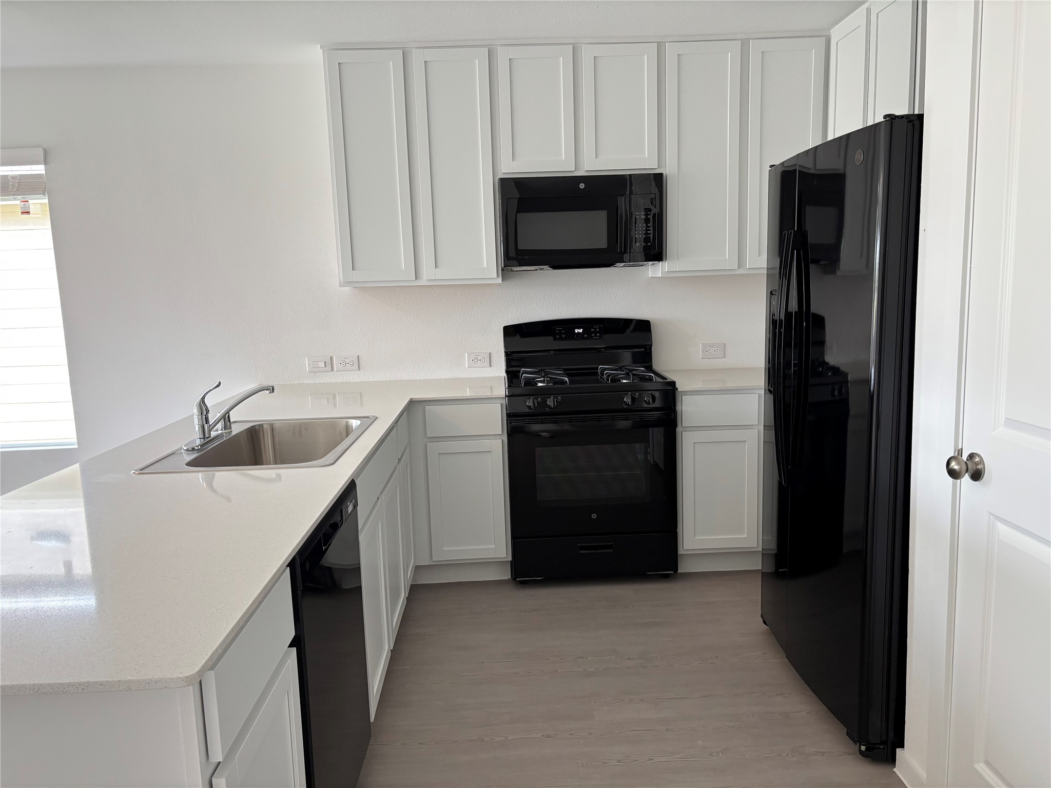 26827 Scarlet Willow Drive Property Photo 18