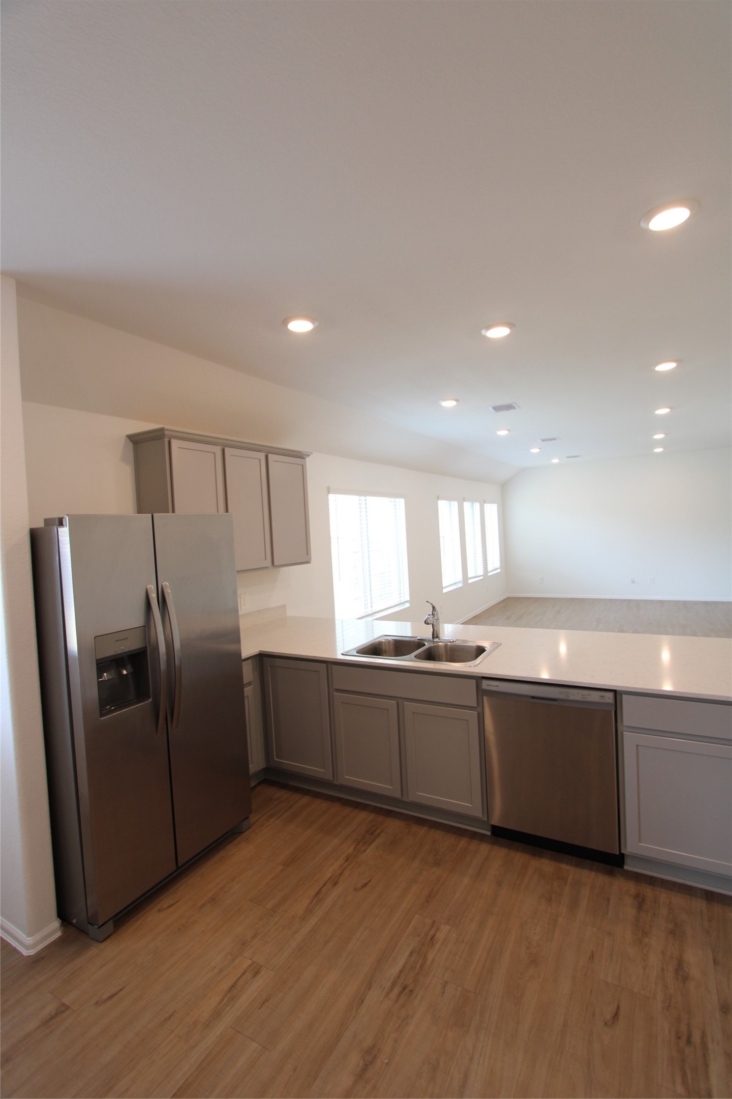 18527 Gold Hollow Court Property Photo 7