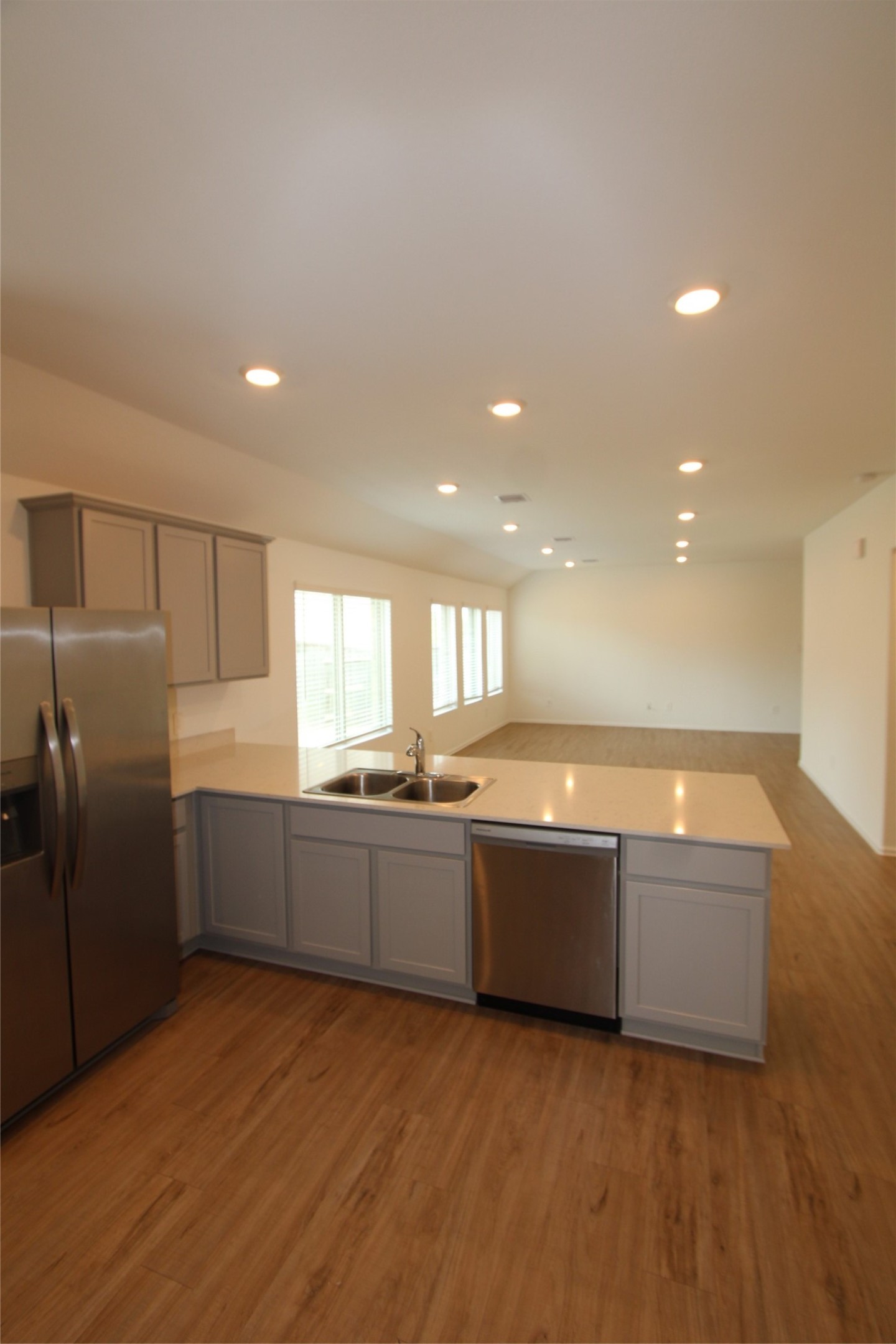 18527 Gold Hollow Court Property Photo 8
