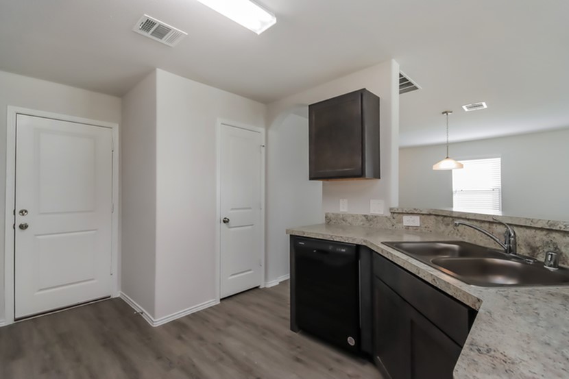 204 Blue Crane Street Property Photo 4