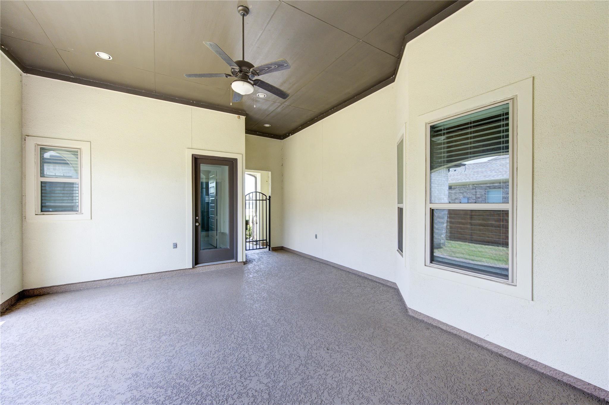 10610 Hazel Hills Drive Property Photo 2