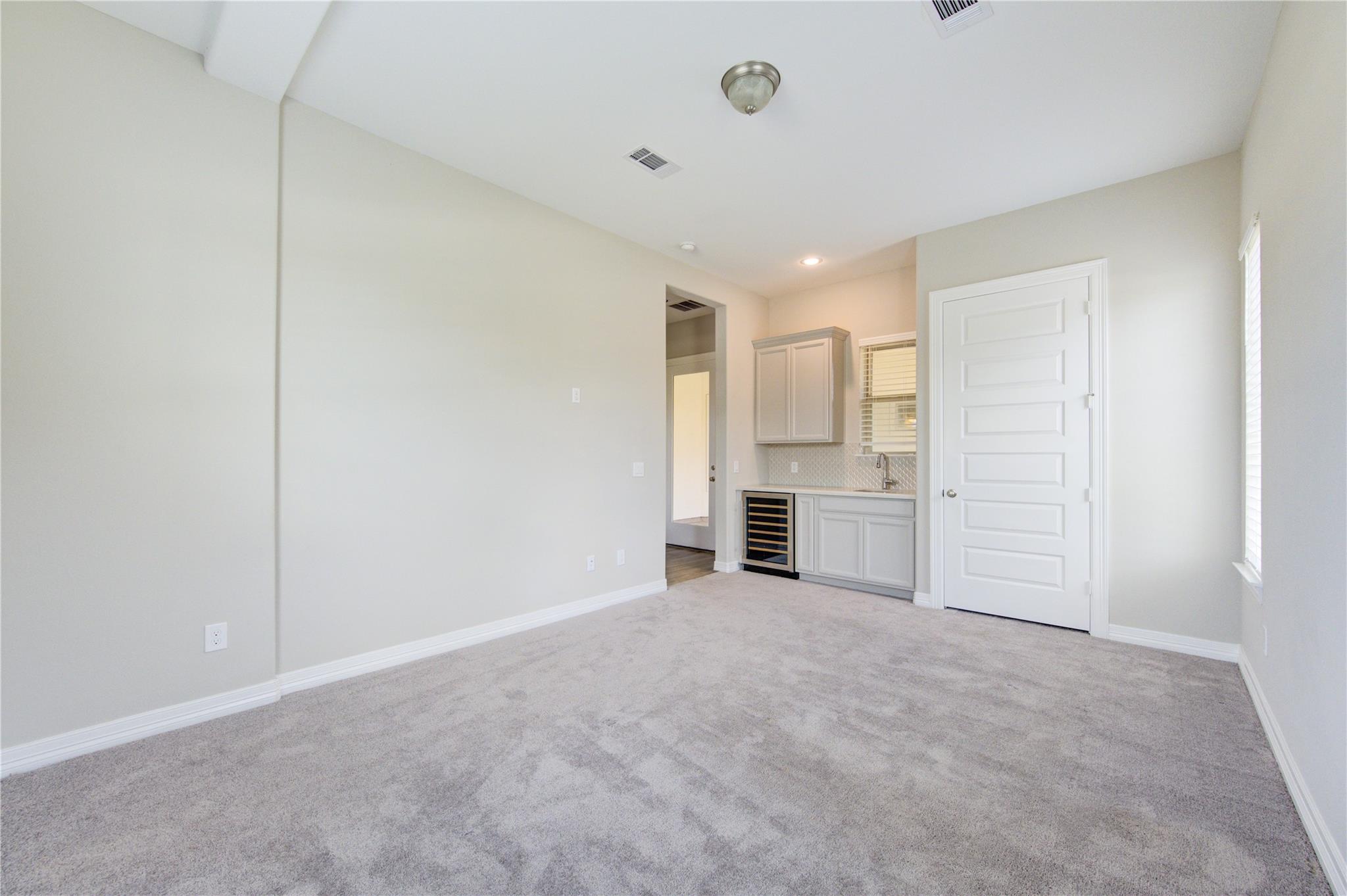 10610 Hazel Hills Drive Property Photo 8