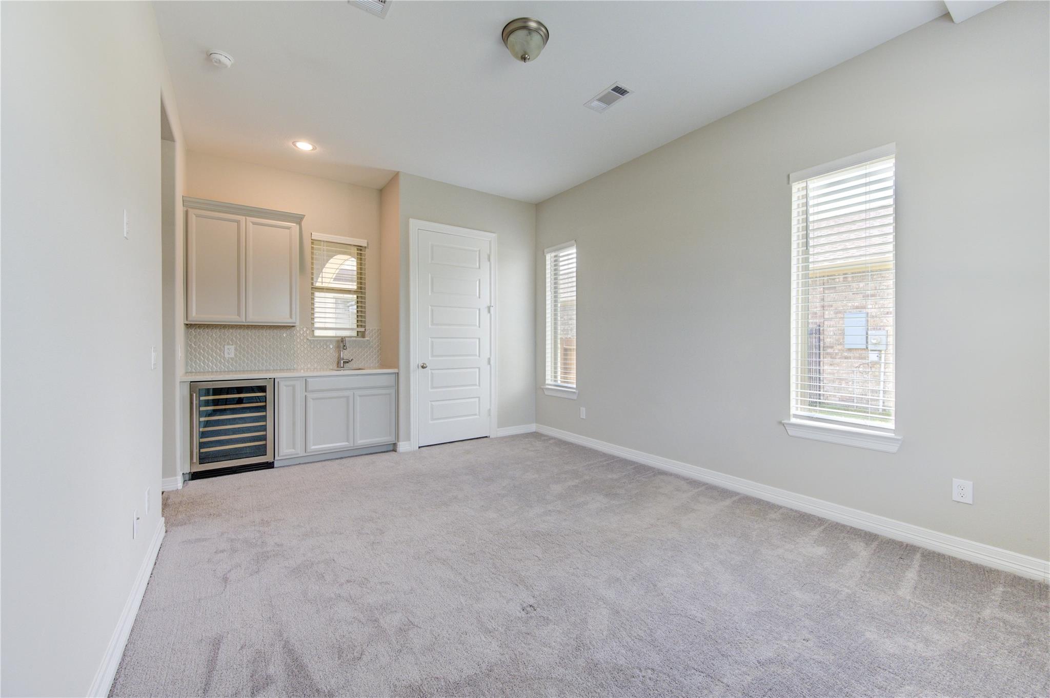10610 Hazel Hills Drive Property Photo 9
