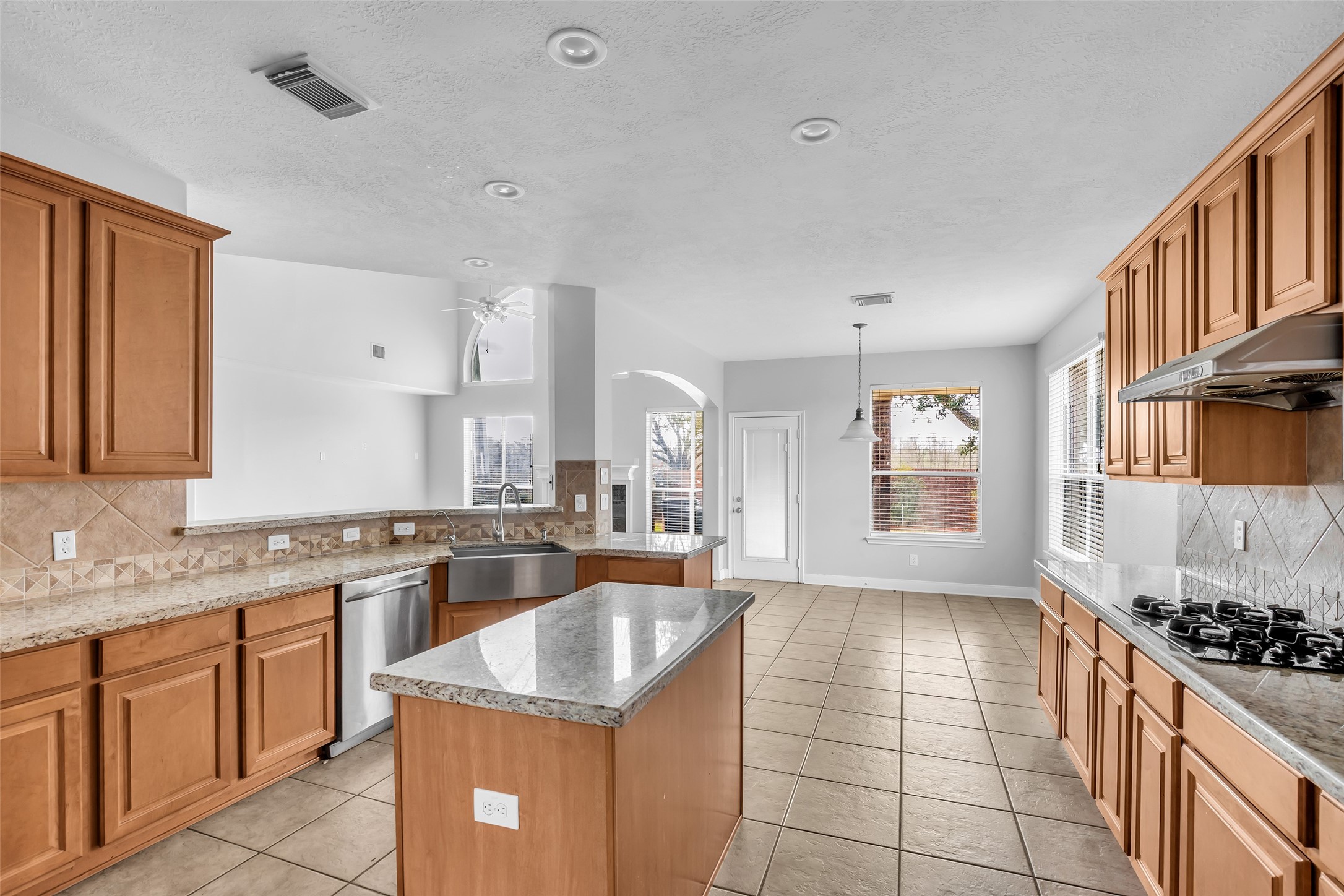 3631 Shady Bay Lane Property Photo 11