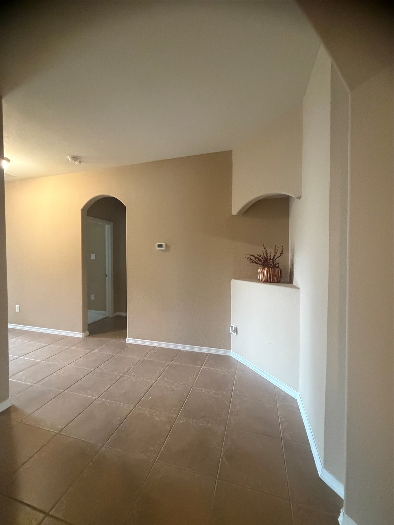 1092 Shadow Glenn Drive Property Photo 3