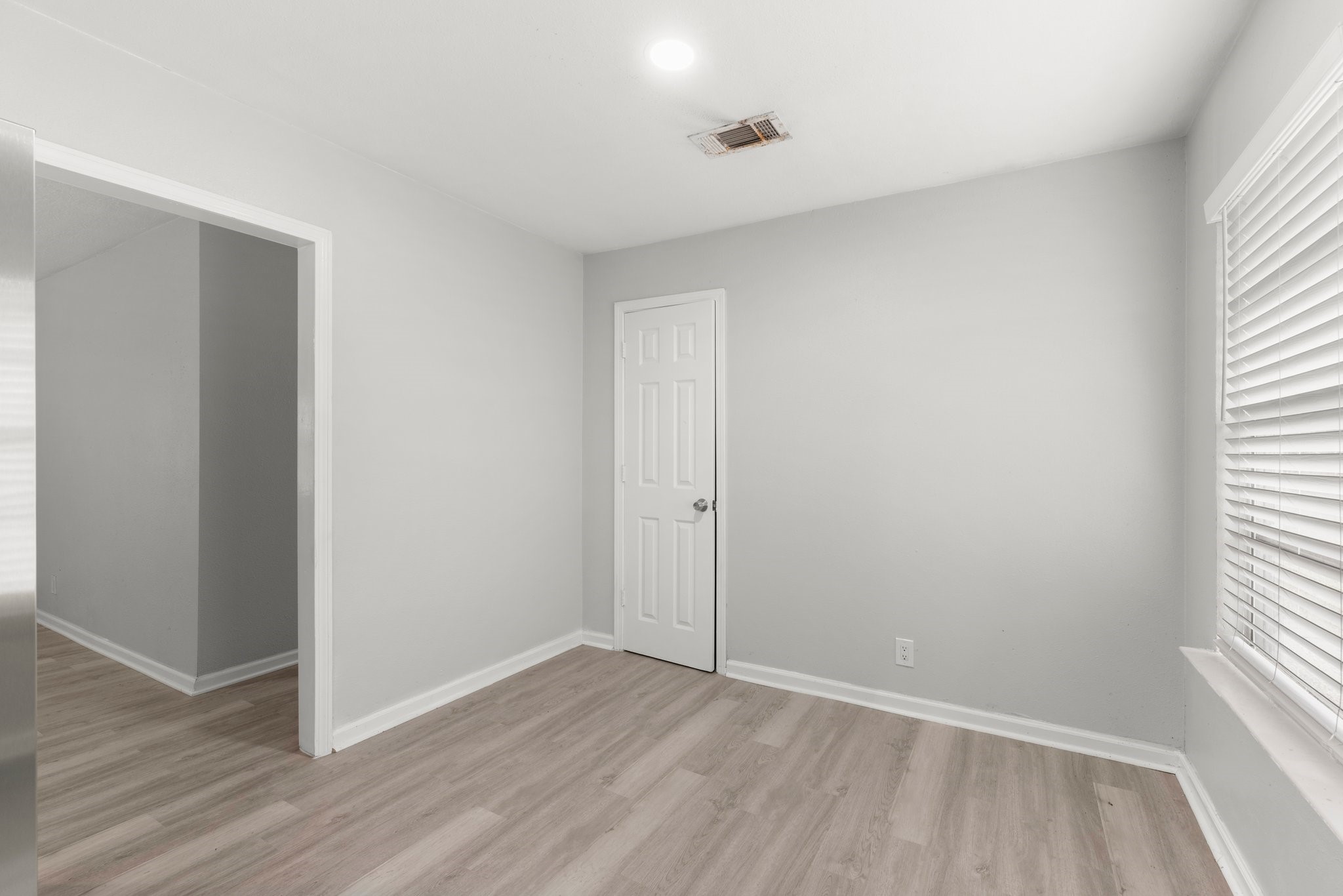 7938 Snowden Street Property Photo 12