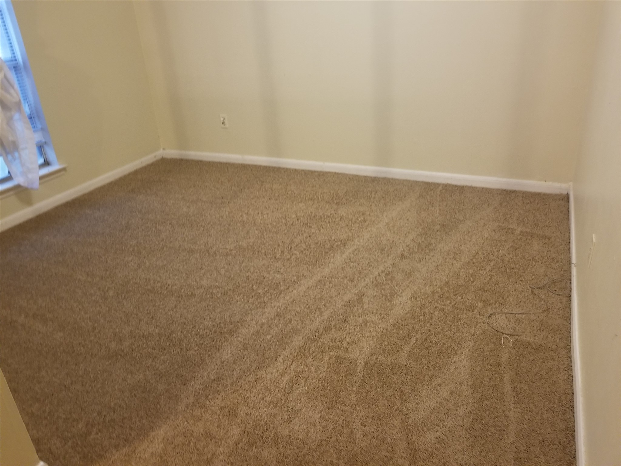 7010 Wyoma Trail Property Photo 6