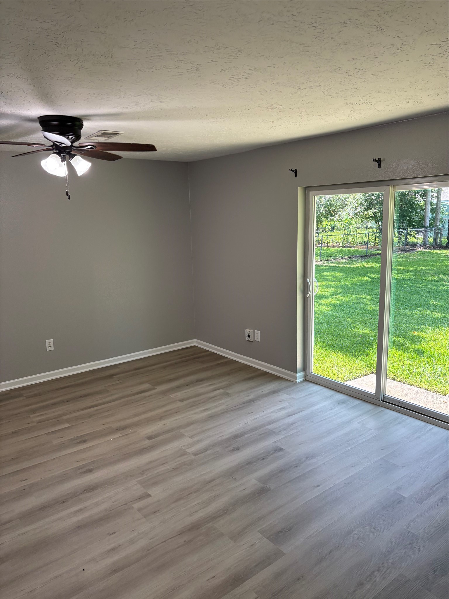 226 E Dumble Street Property Photo 7