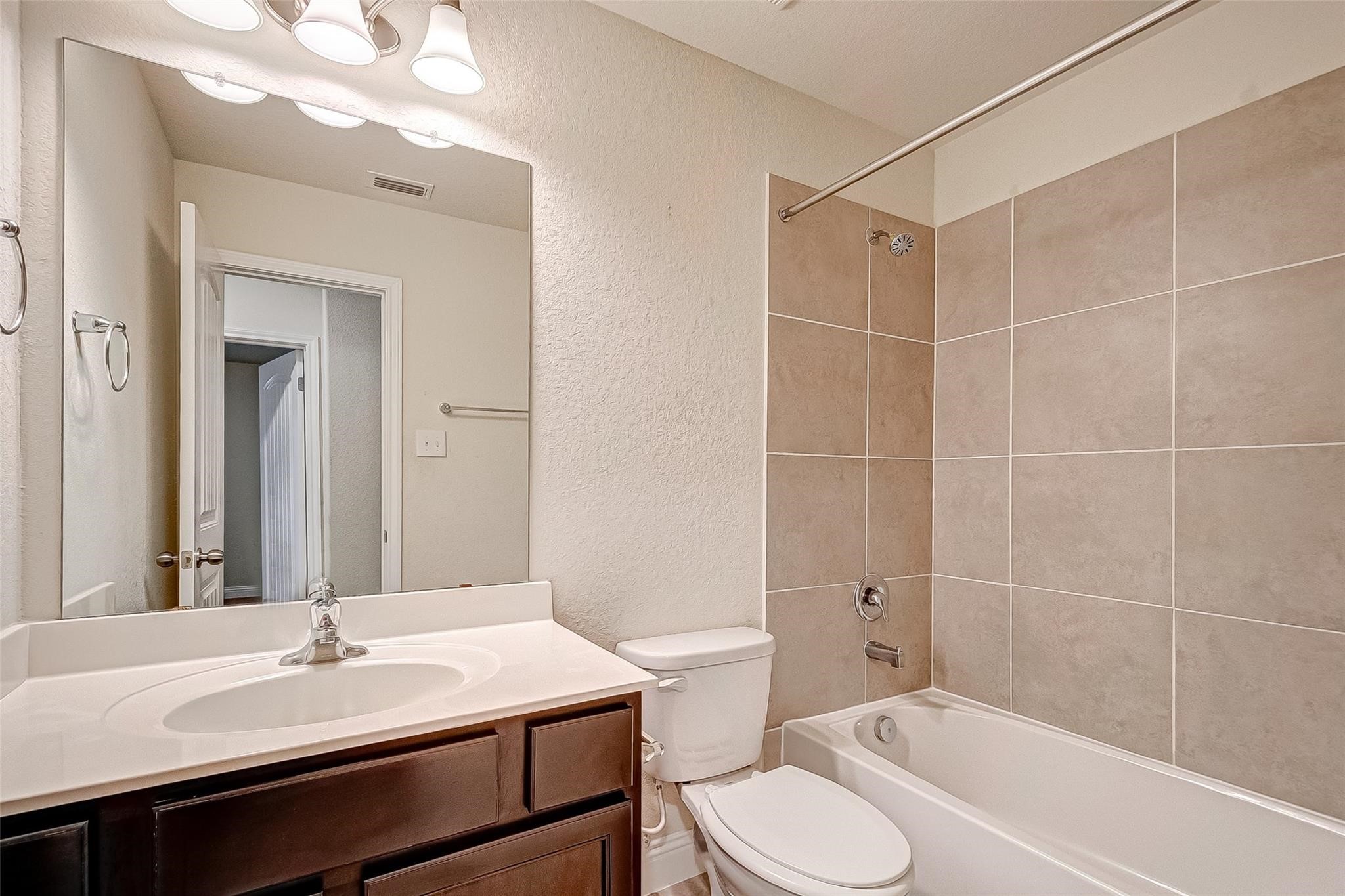 9610 Stratton Ridge Drive Property Photo 24
