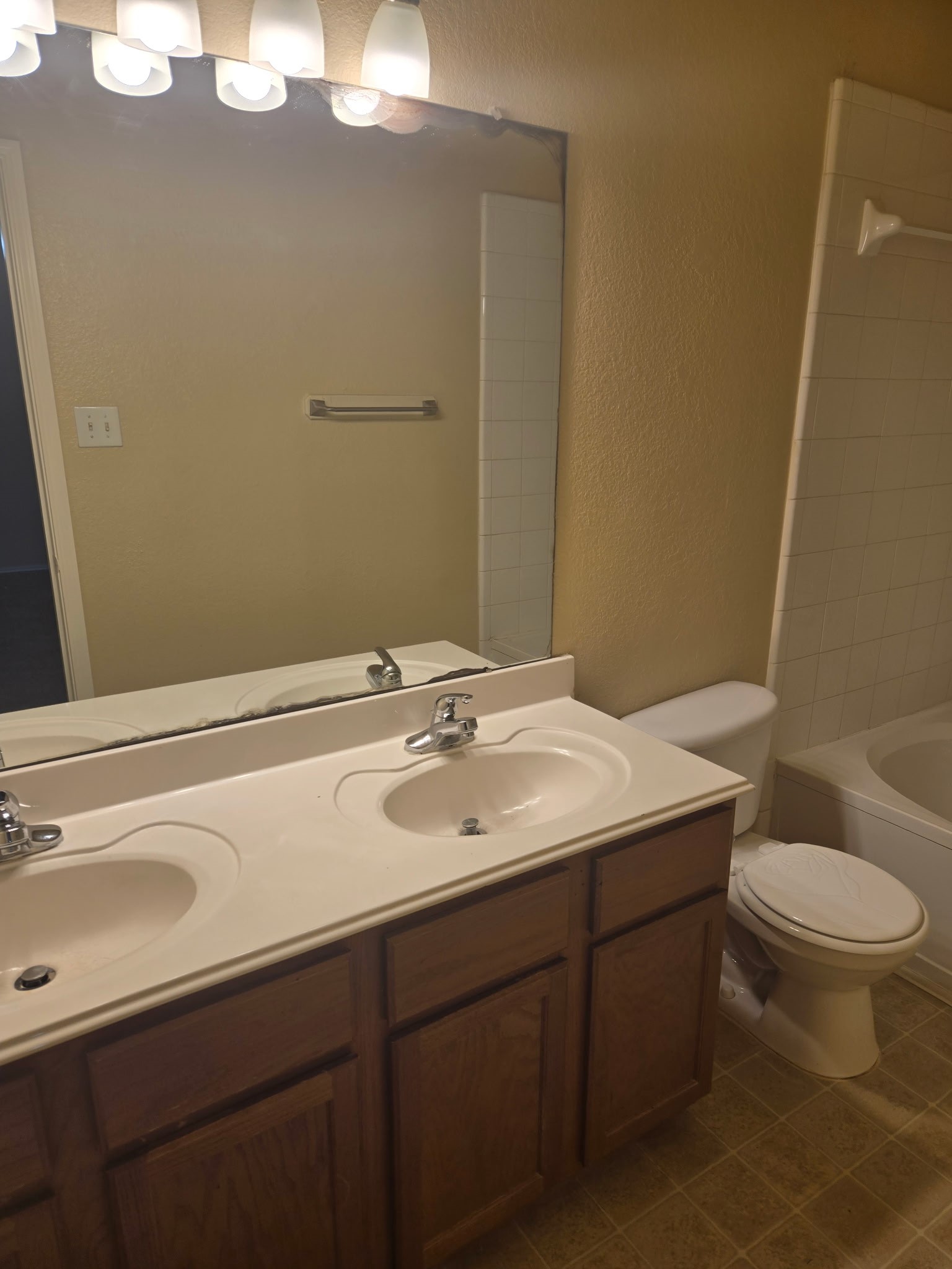 22802 Sherioaks Lane Property Photo 6