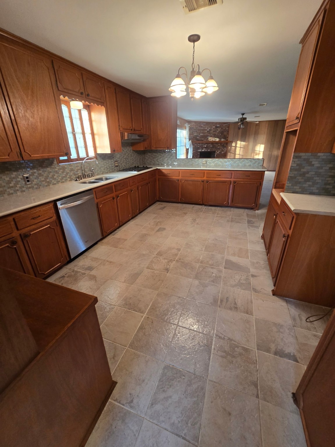 109 Sleepy Hollow Drive Property Photo 15