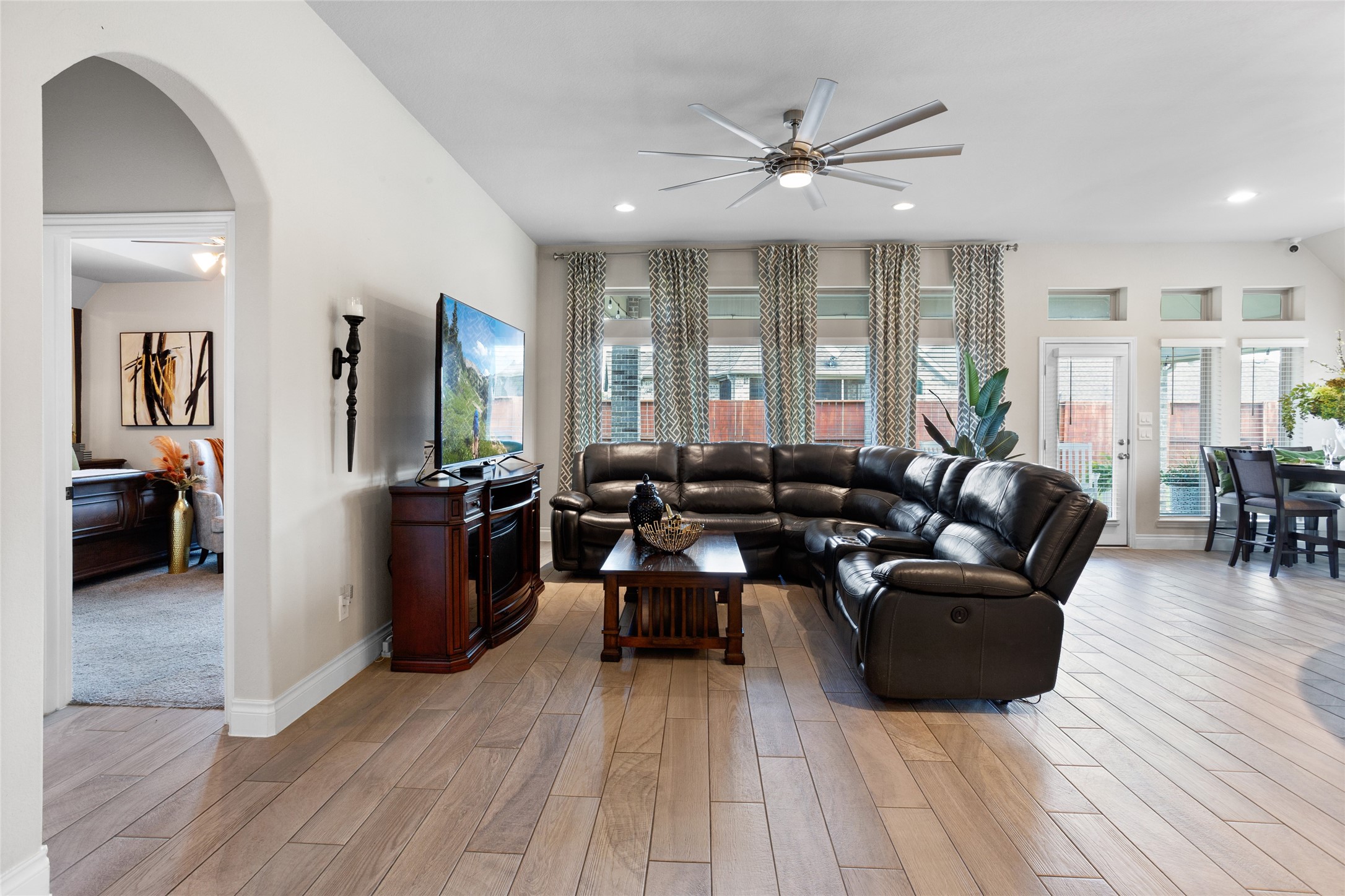 10423 Kahlo Court Property Photo 6