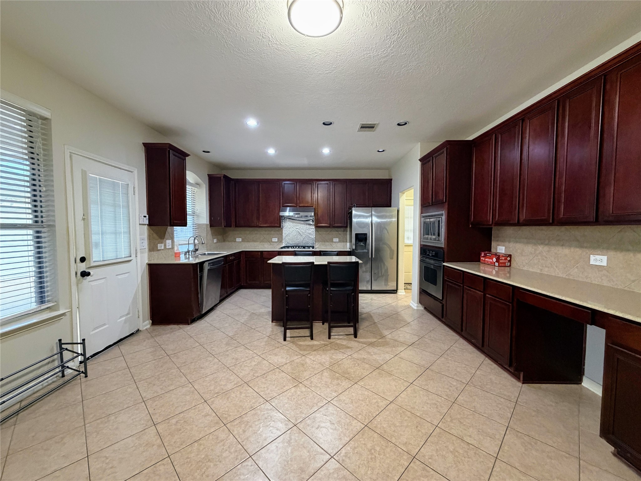 2819 Town Gate Court Property Photo 5