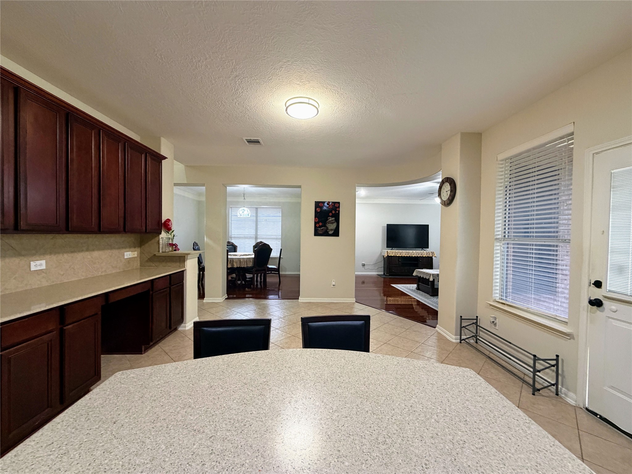 2819 Town Gate Court Property Photo 6