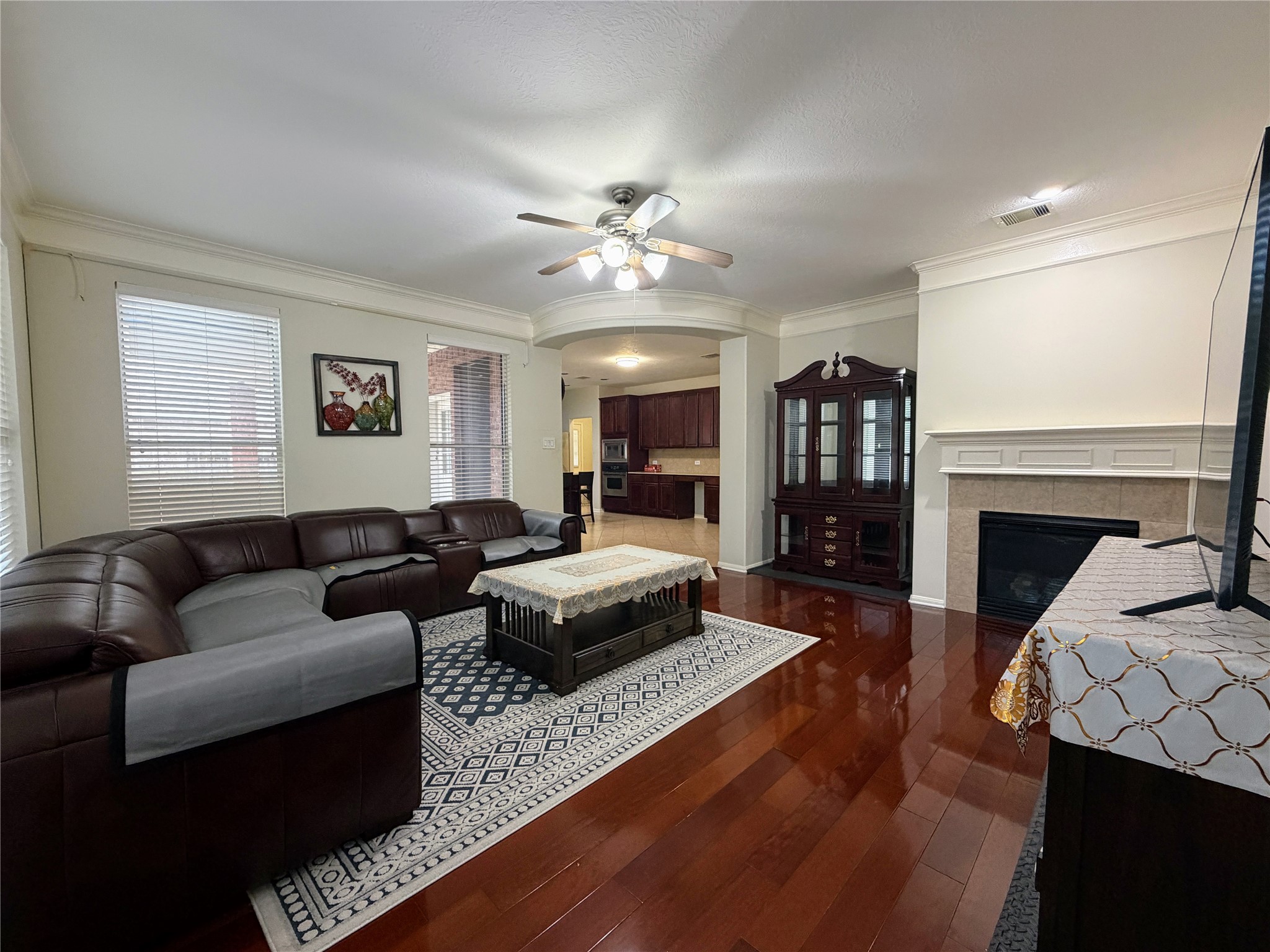 2819 Town Gate Court Property Photo 9