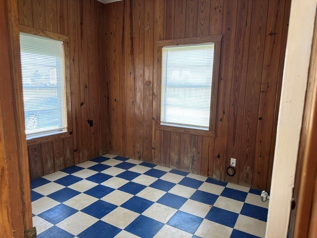 303 Oyster Street Property Photo 8
