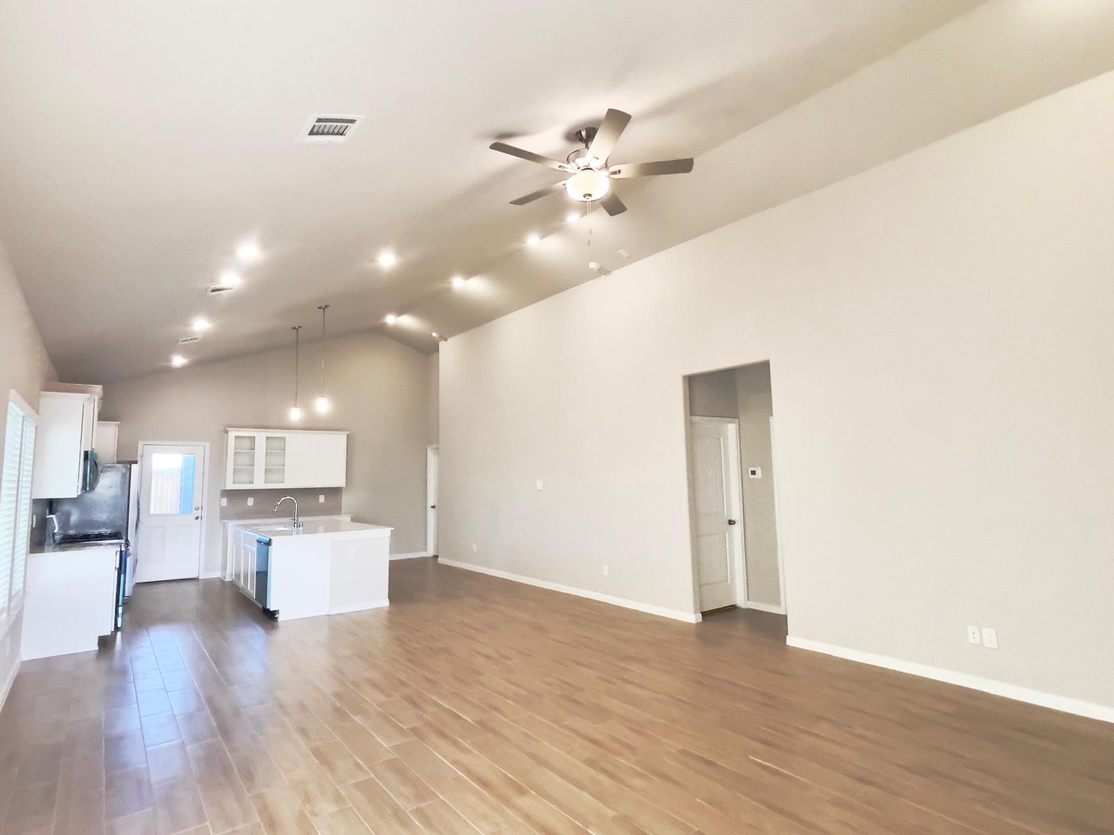 8042 Cypress Bonsai Drive Property Photo 4