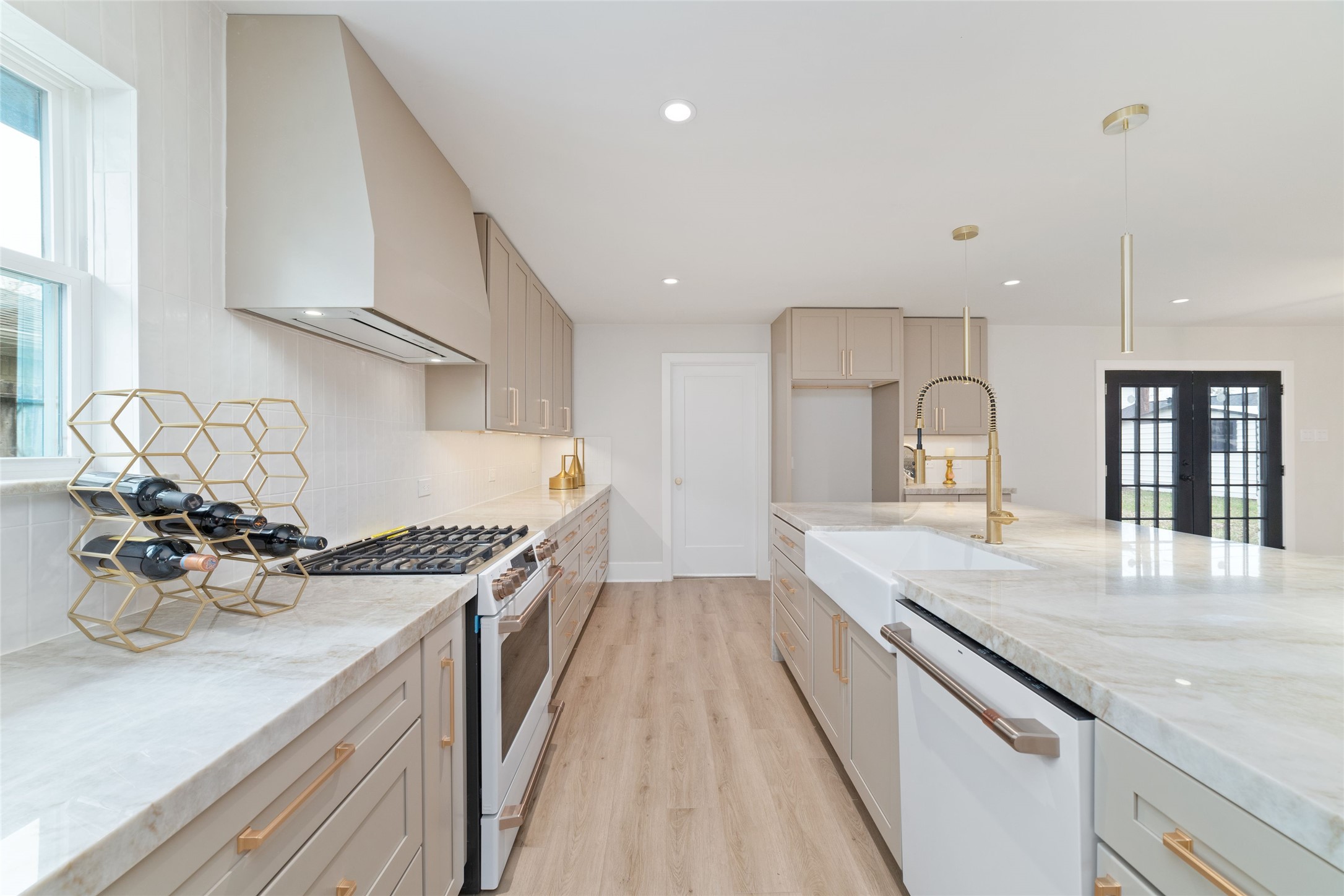 1830 Locksford Street Property Photo 14