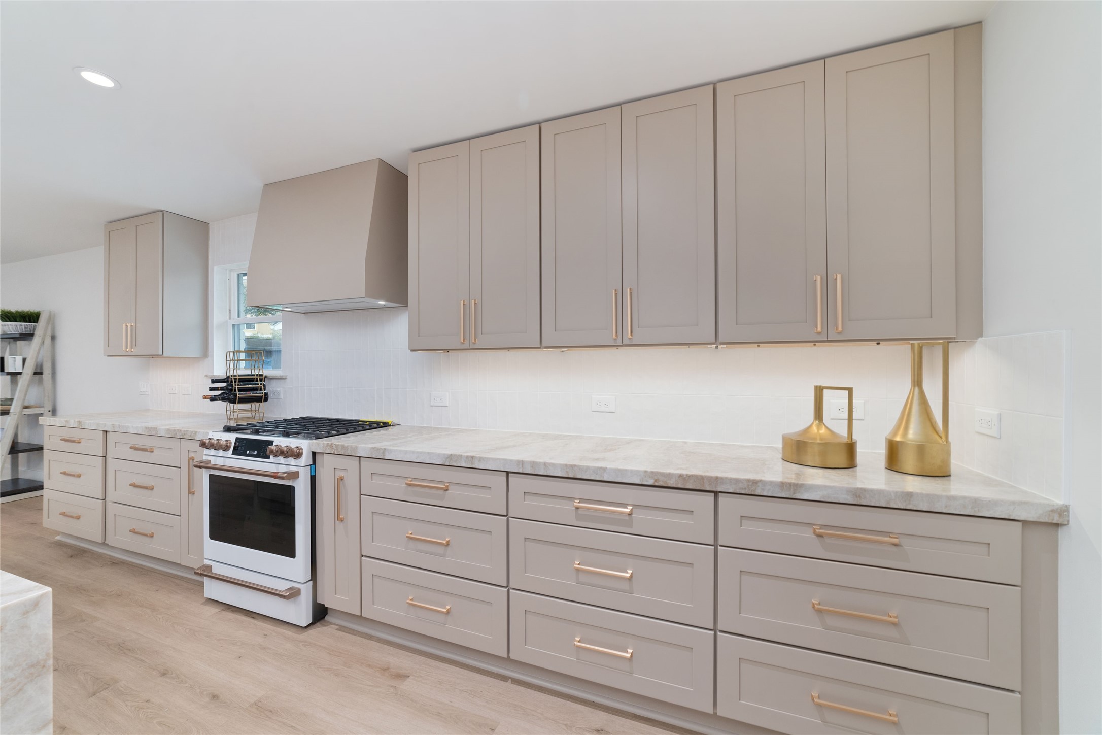 1830 Locksford Street Property Photo 15