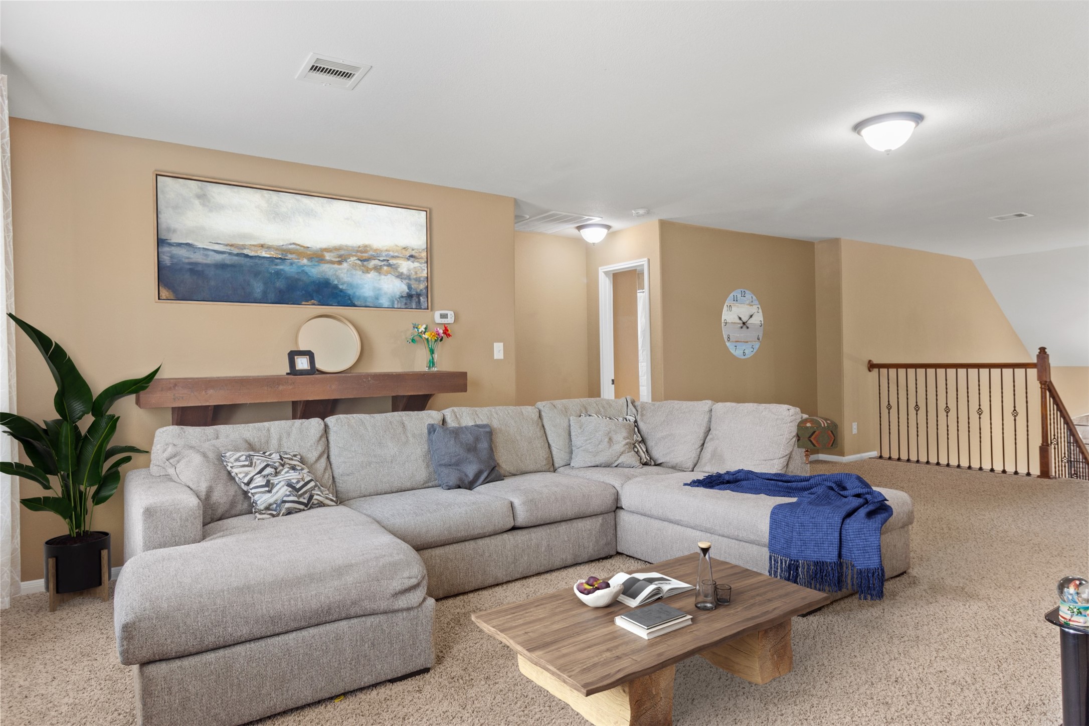 6102 Wickshire Drive Property Photo 4