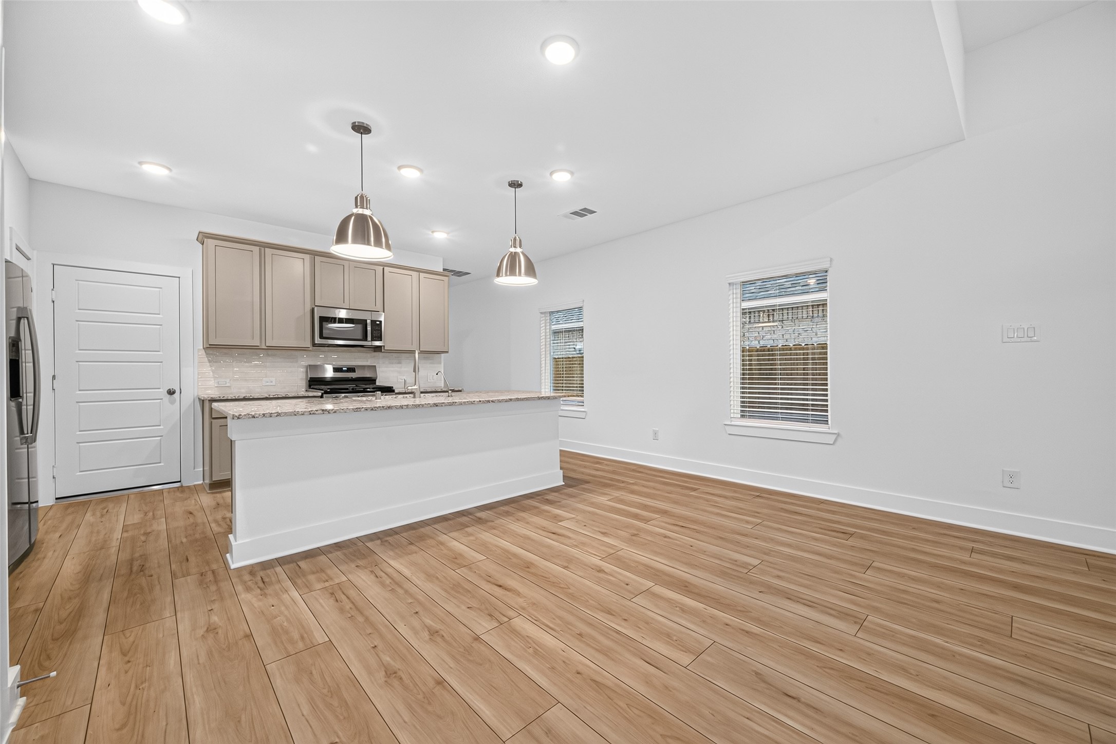 8230 Blue Shell Lane Property Photo 15