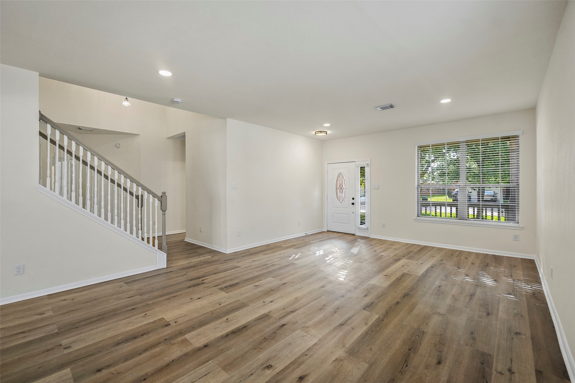 5227 Meadow Canyon Drive Property Photo 25