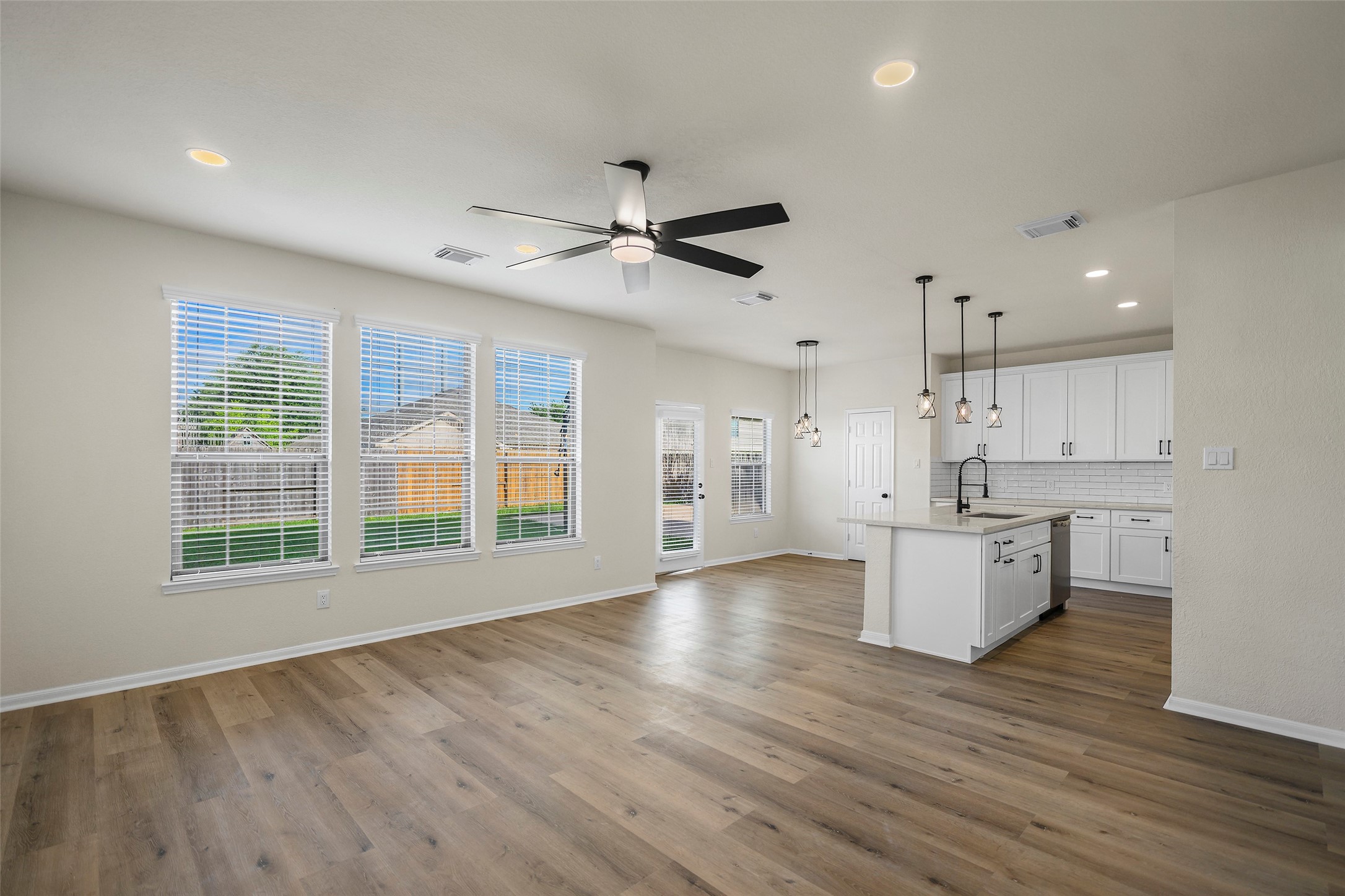 5227 Meadow Canyon Drive Property Photo 29