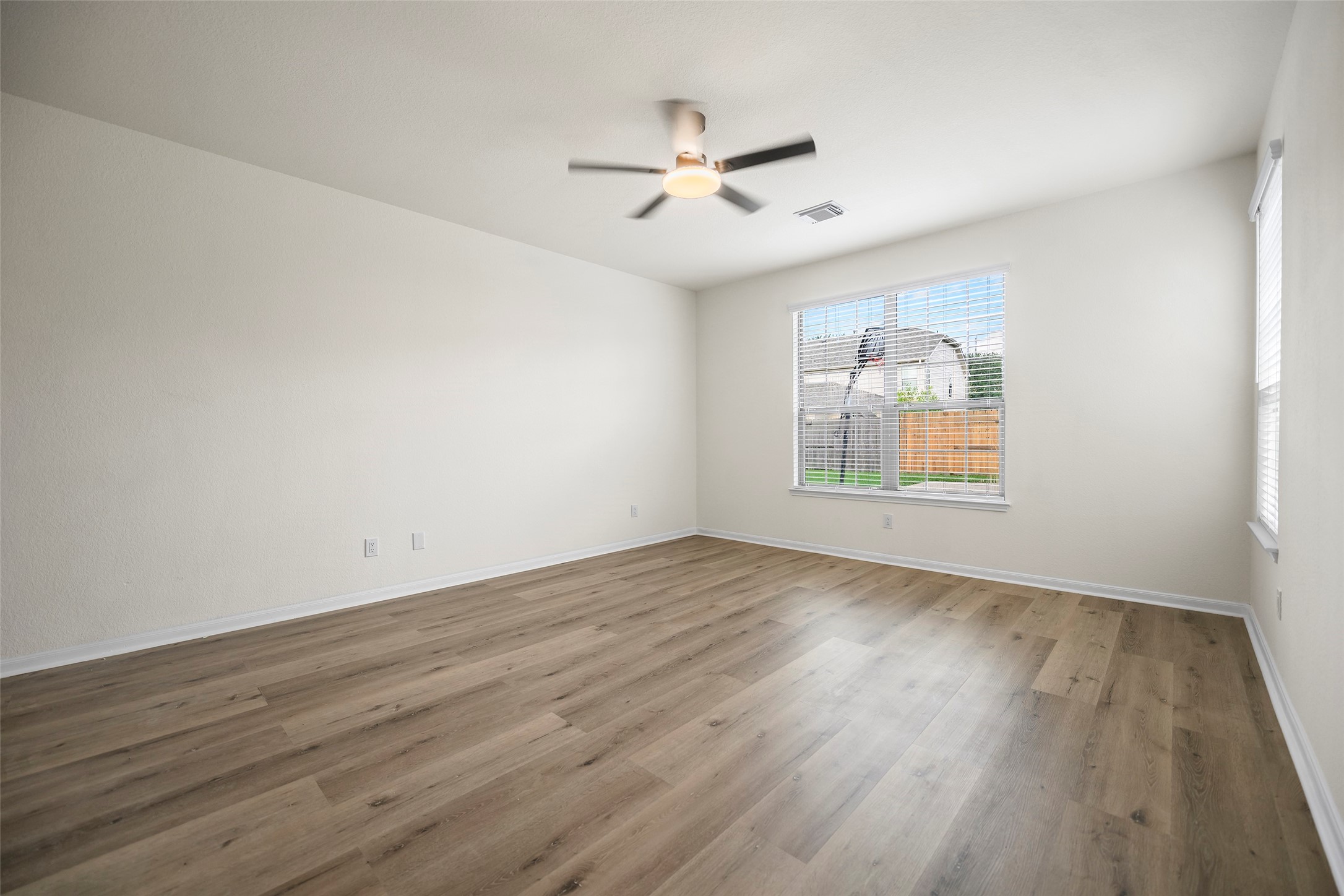 5227 Meadow Canyon Drive Property Photo 34