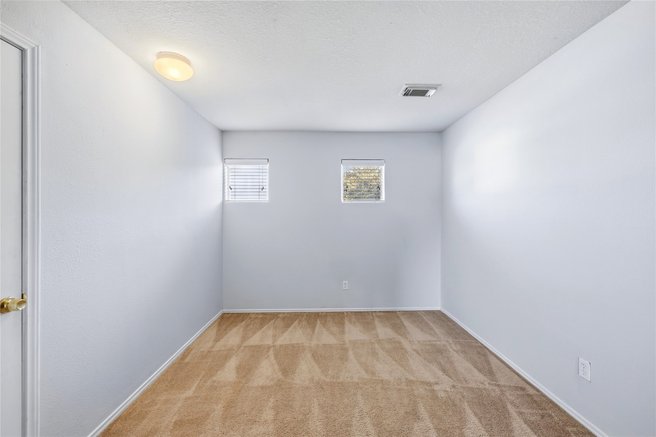 606 Kiley Drive Property Photo 24
